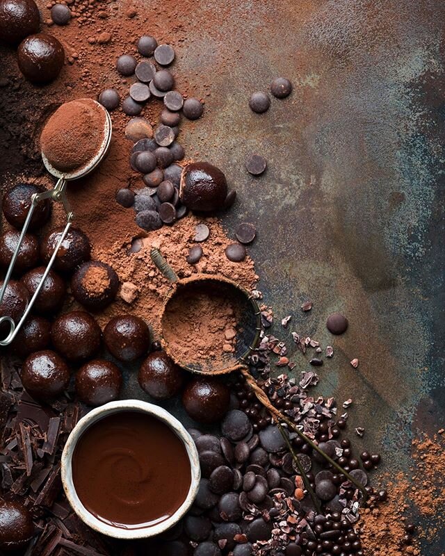 WORKSHOP announcement! I am happy to share that I'll be teaching a food photography workshop on March 14th, Creating Stories on a Plate. The workshop is organized by Eartha of @cggmagazine, swipe left to find out all the details, or follow the link i
