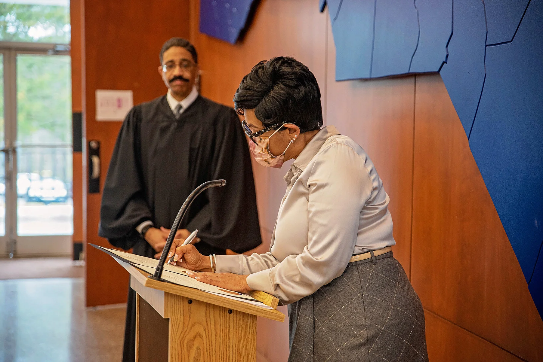 NC Secretary of Commerce, Machelle Sanders, Sworn-in at First Flight Venture Center