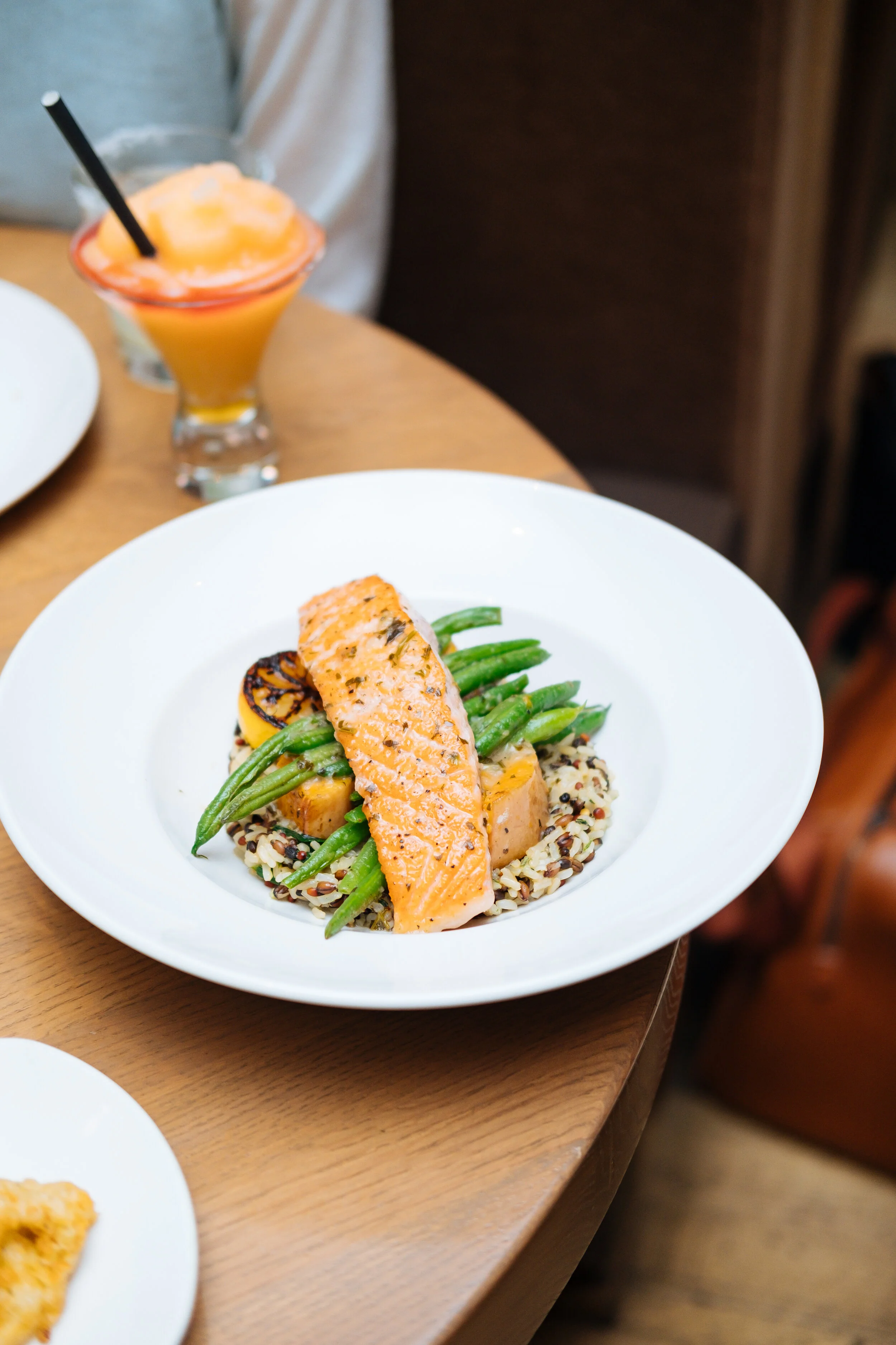 cooked-dish-on-plate-3490368.jpg