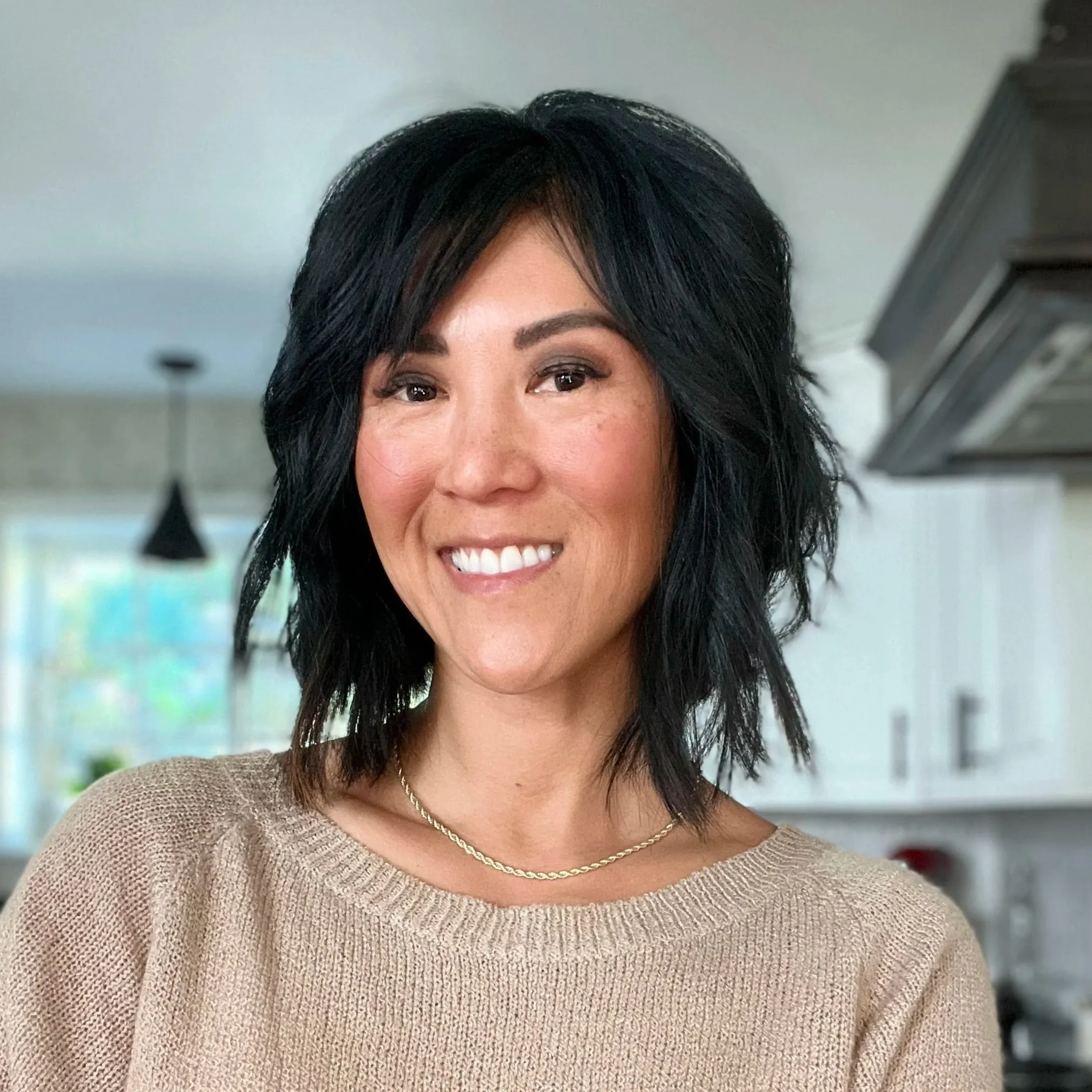 Fontaine Schaber  Fontaine brings nearly two decades of transformational leadership and deep Bay Area roots to the Oasis for Girls Board. Born and raised in Silicon Valley, she combines authentic community understanding with executive expertise from