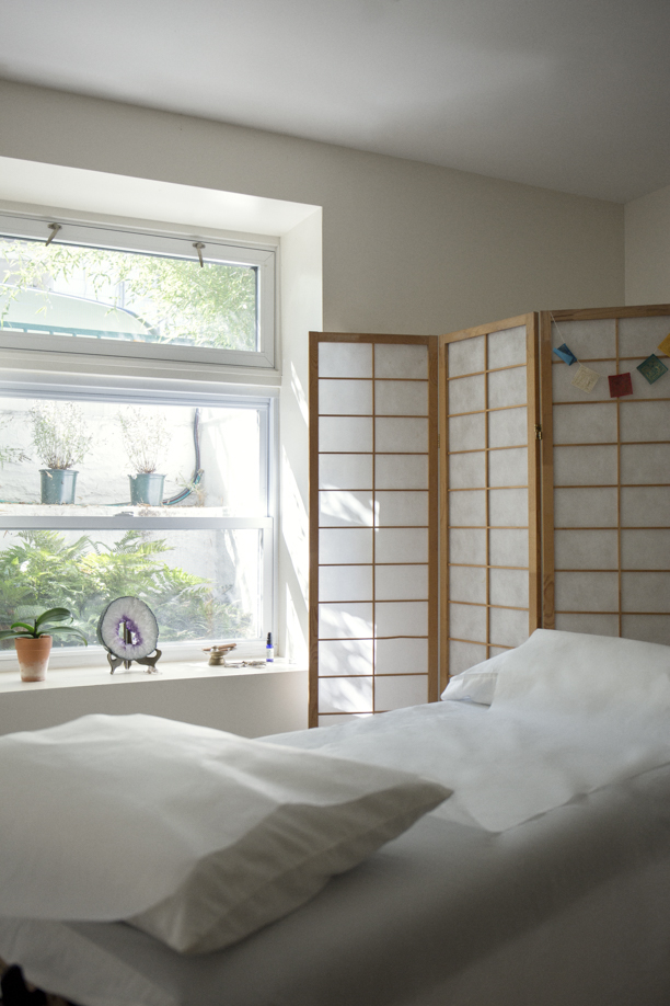 SimiaRassouli_Misc_web_02 - Room.jpg