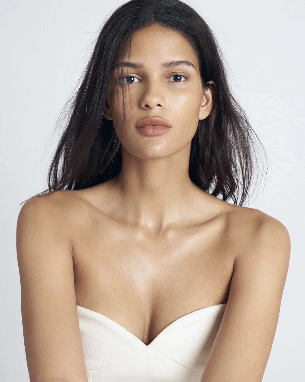 Cris Beauty_1.jpg