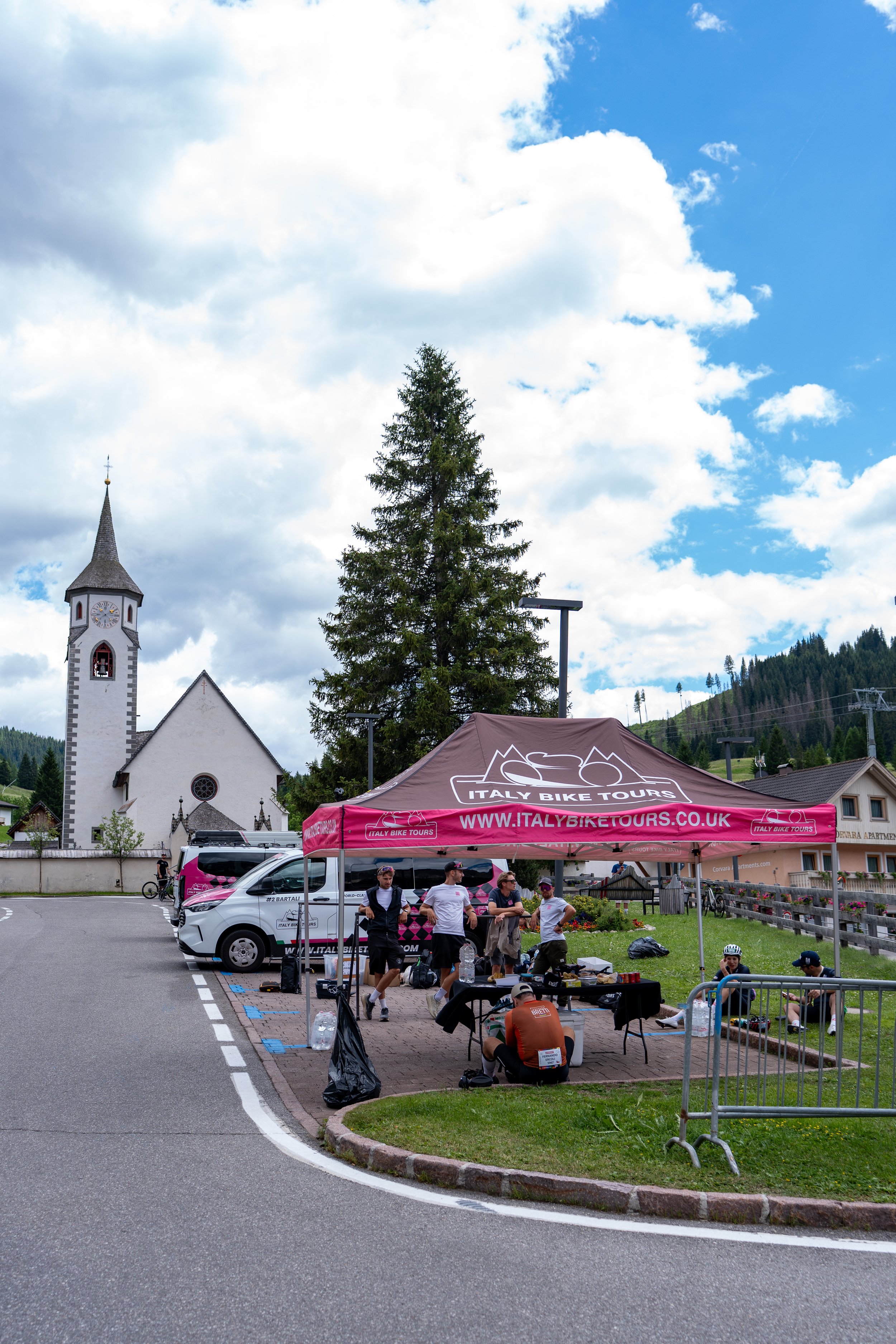 Custom cycling tour in the Dolomites
