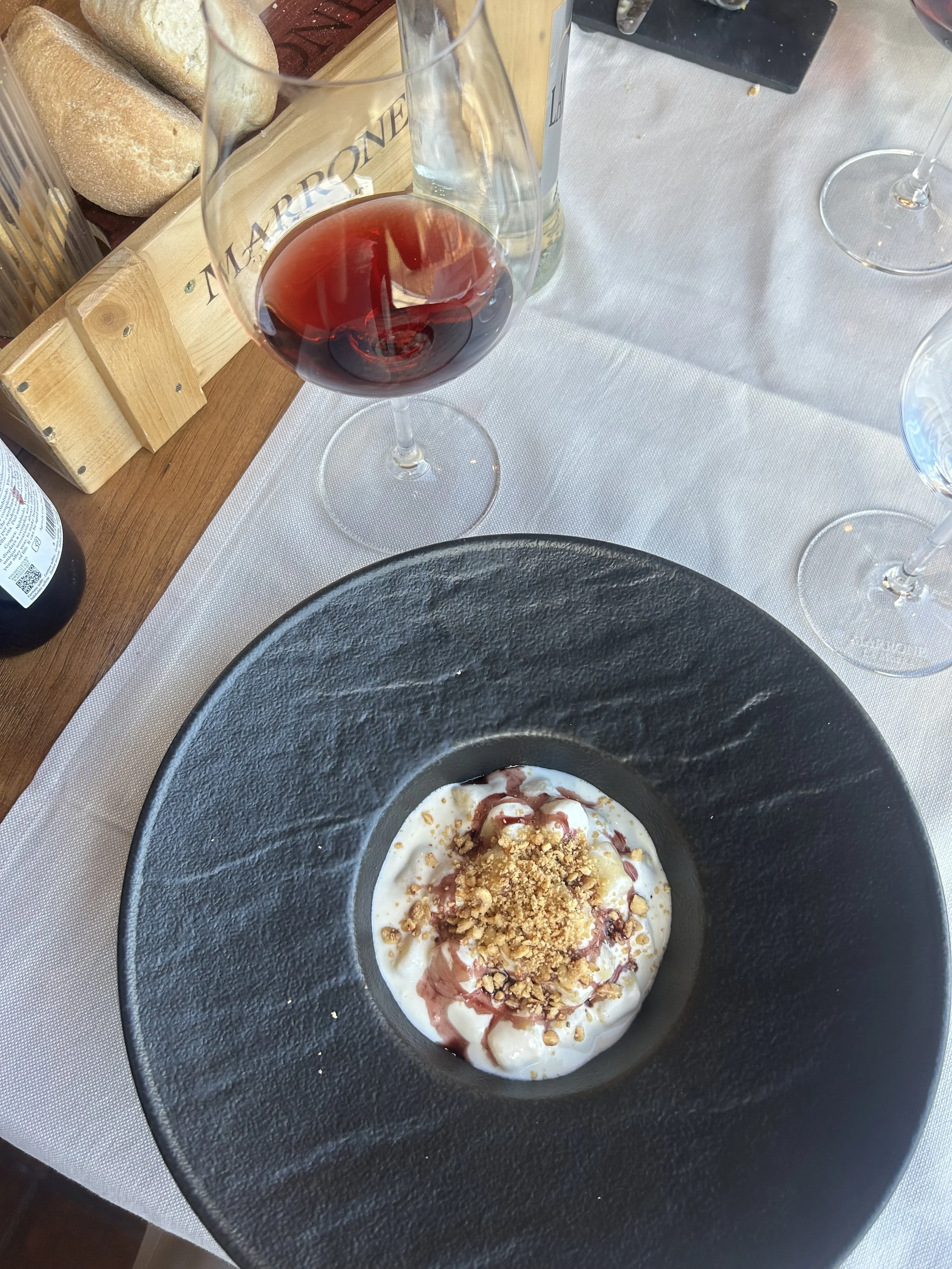 Wine tasting Barolo and Langhe
