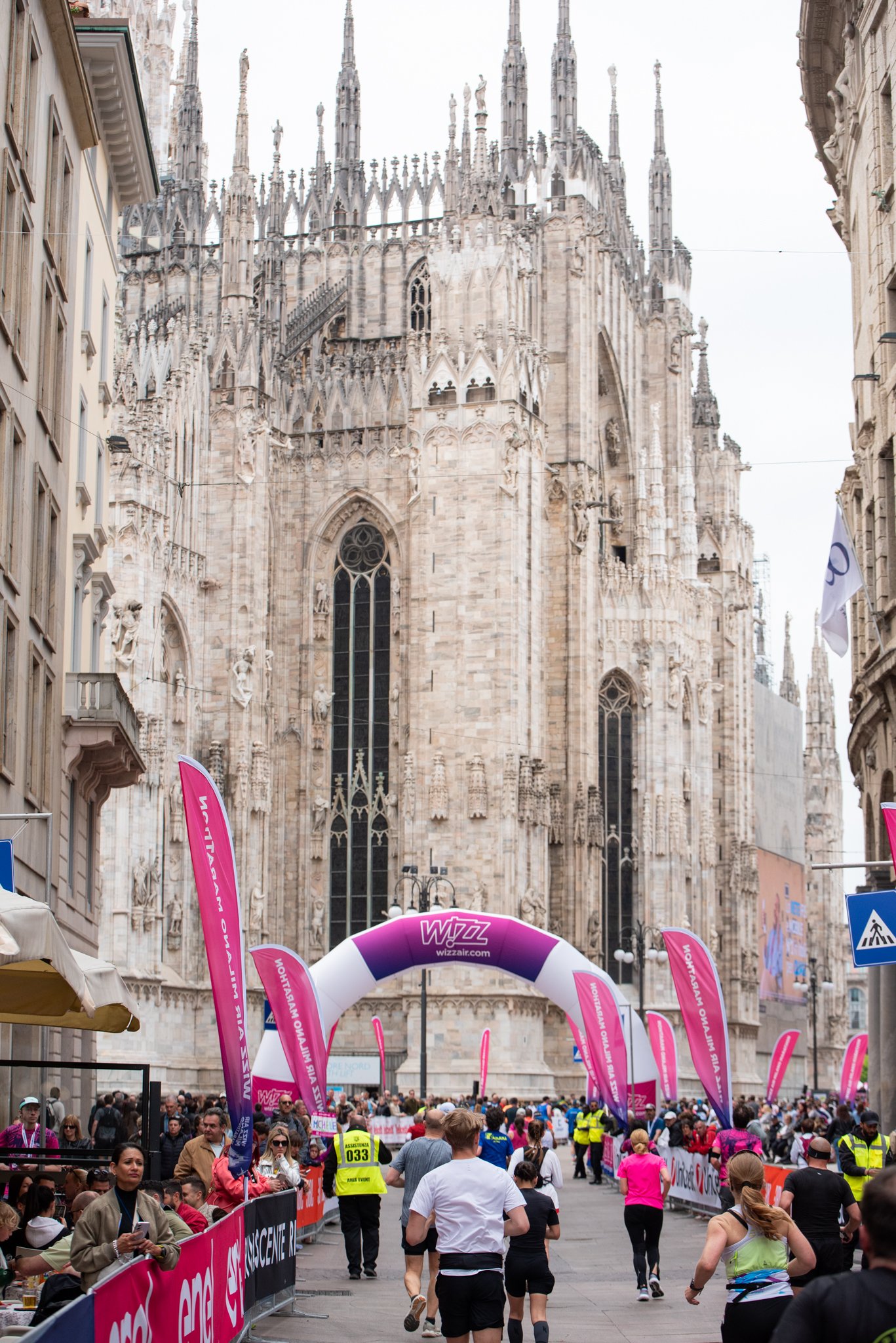Wizz Air Milano Marathon runners in Milan