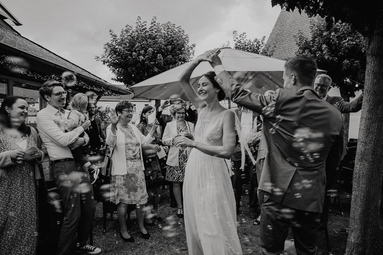 hochheimer-terrasse-hochzeit-mainz-hochzeitsfotograf-111.jpg