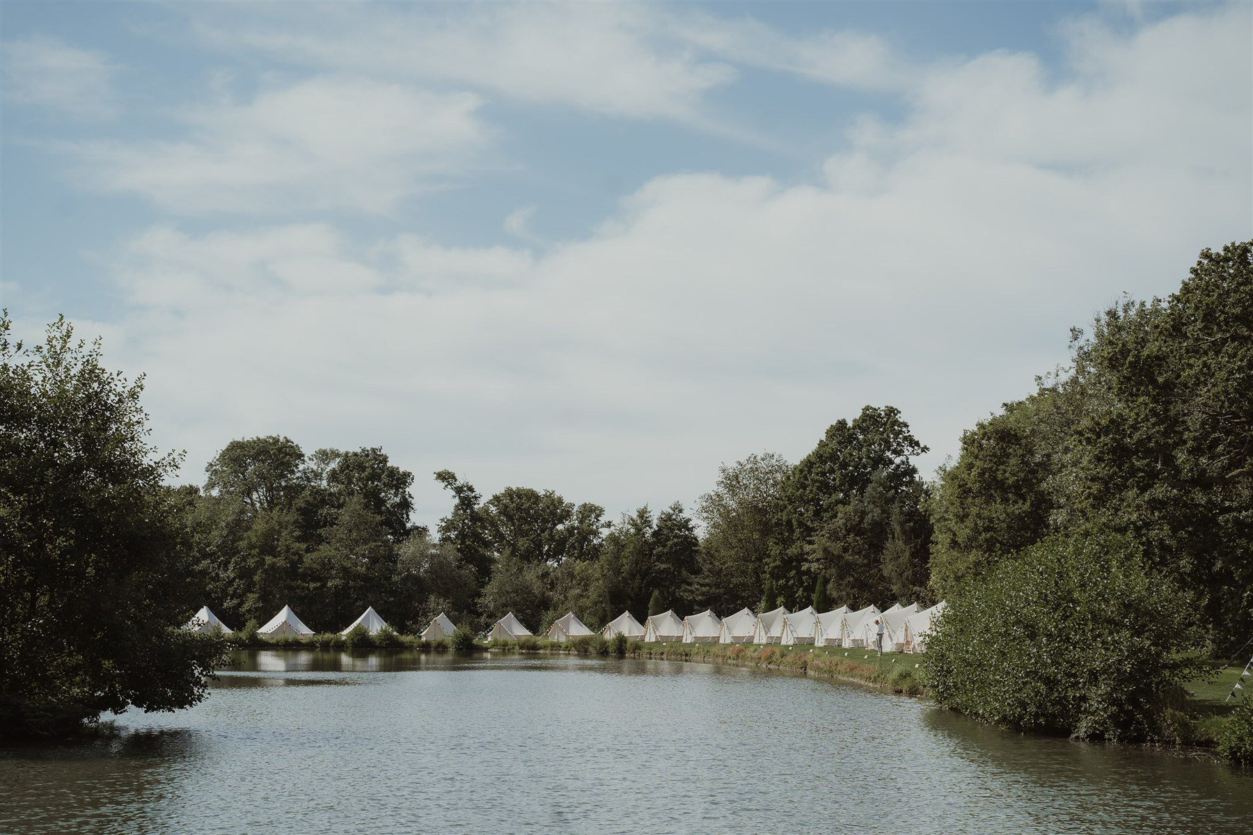 maureen-du-preez-fiesta-fields-canvas-and-light-festival-wedding-spirit-lake-surrey-tipi-wedding-styling-10.jpg