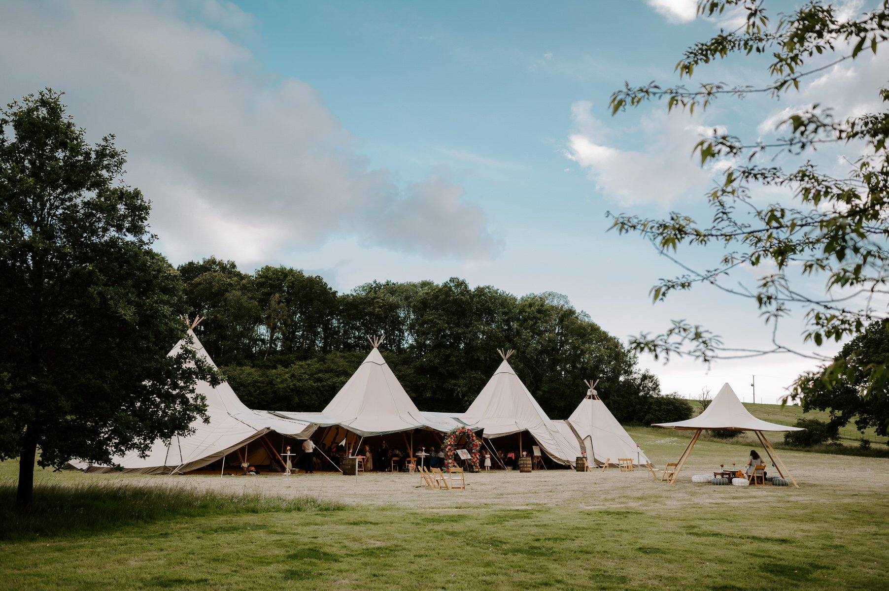 canvas-and-light-surrey-w-sussex-giant-tipi-hire-2.jpeg