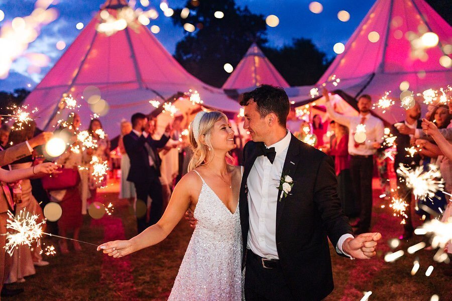 ABI AND BEN / Our spotlights can be set to whatever colour you like. The pink, chosen by Abi &amp; Ben, gave the tipis a totally different vibe from the day and really set the party mood. 
.
See full details in our blog. Link in bio
Photography&nbsp;