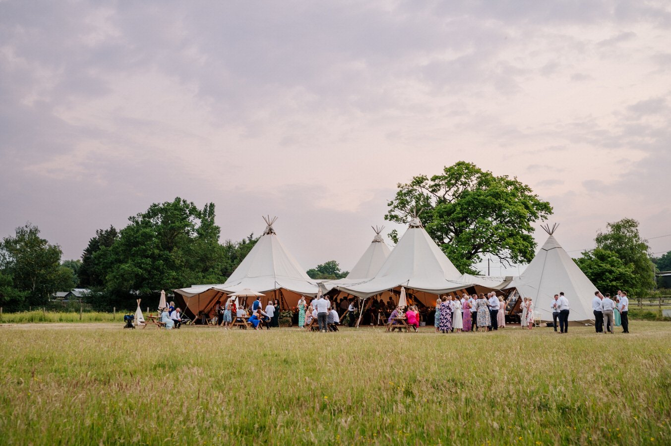 canvas_&_light_cream_tipis_surrey_sussex_kent_hayleybweddings_10.jpg