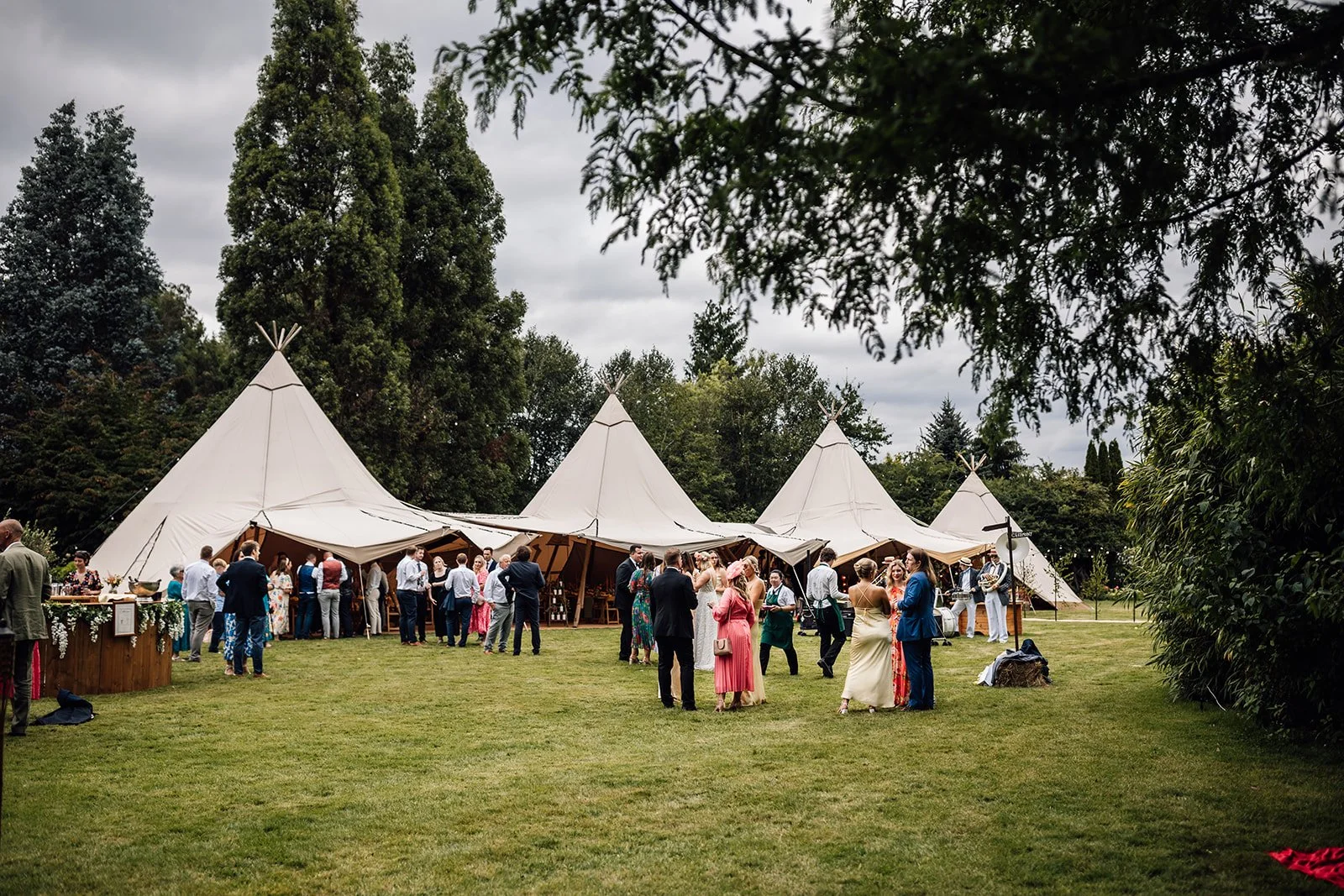 canvas-and-light-cream-tipi-hire-Lauren&Elliott-1-Stephanieandnicole.jpg