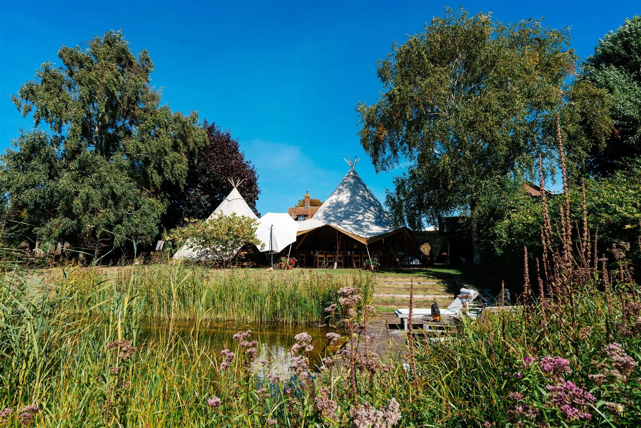 canvas-and-light-cream-tipi-hire-lizzie&ollie-marryandchew-5.jpg
