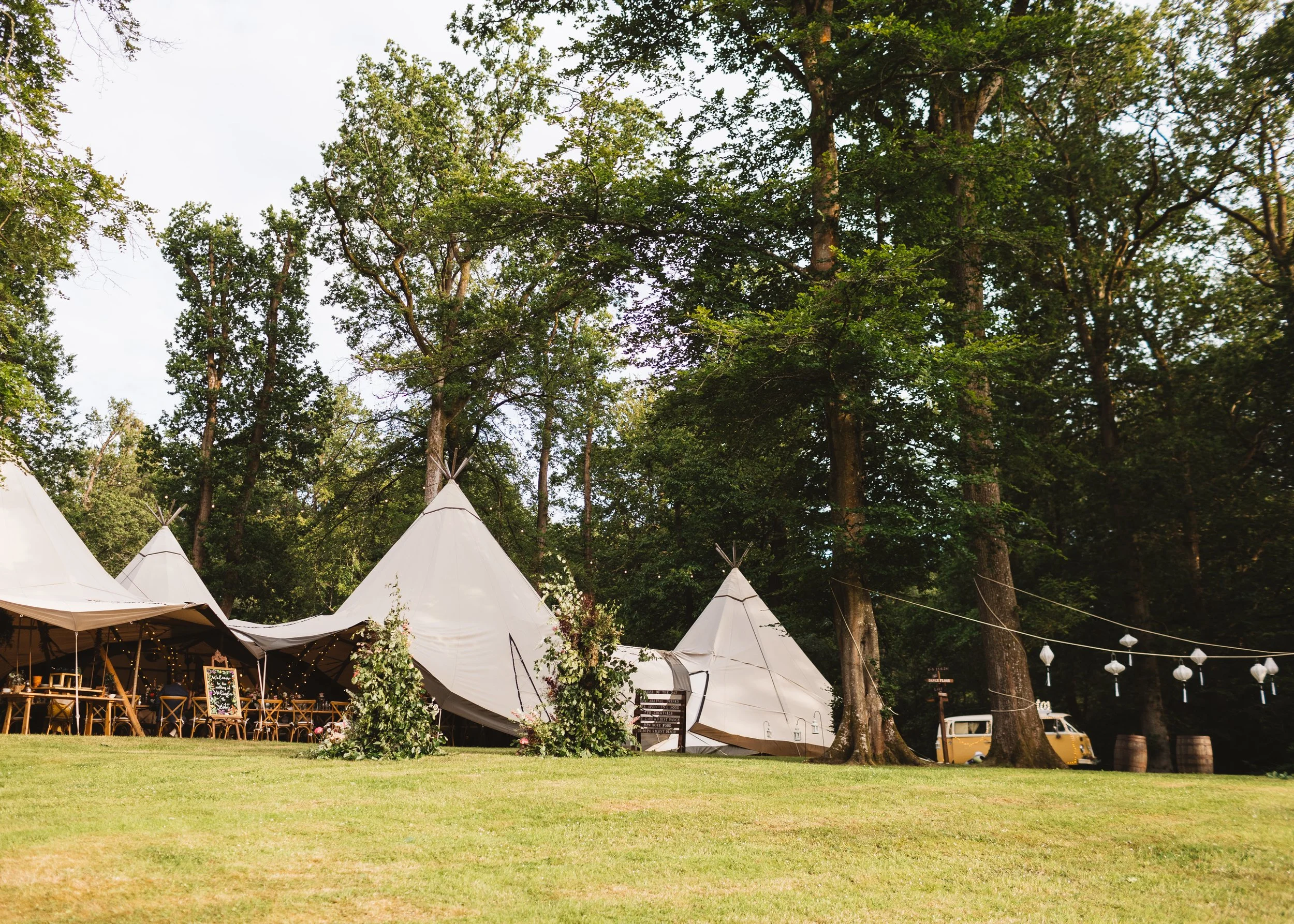 canvas-and-light-cream-canvas-giant-tipi-hire-Mel-Scott-hollie-carlin-6.jpg