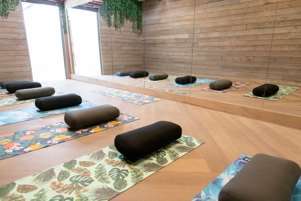 ritme Sprong Slordig Our Eco Friendly Yoga Mats are in Humankind Space! — Zen Bear