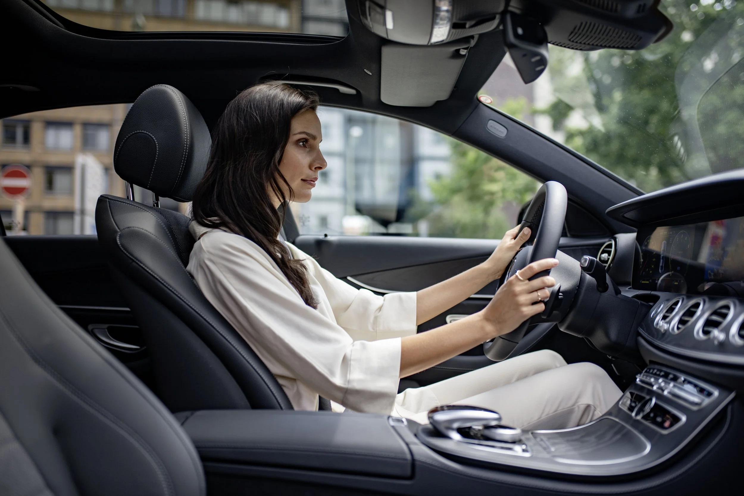 MB_RGB_200618_mercedes_dealer_search_0313_03.jpg