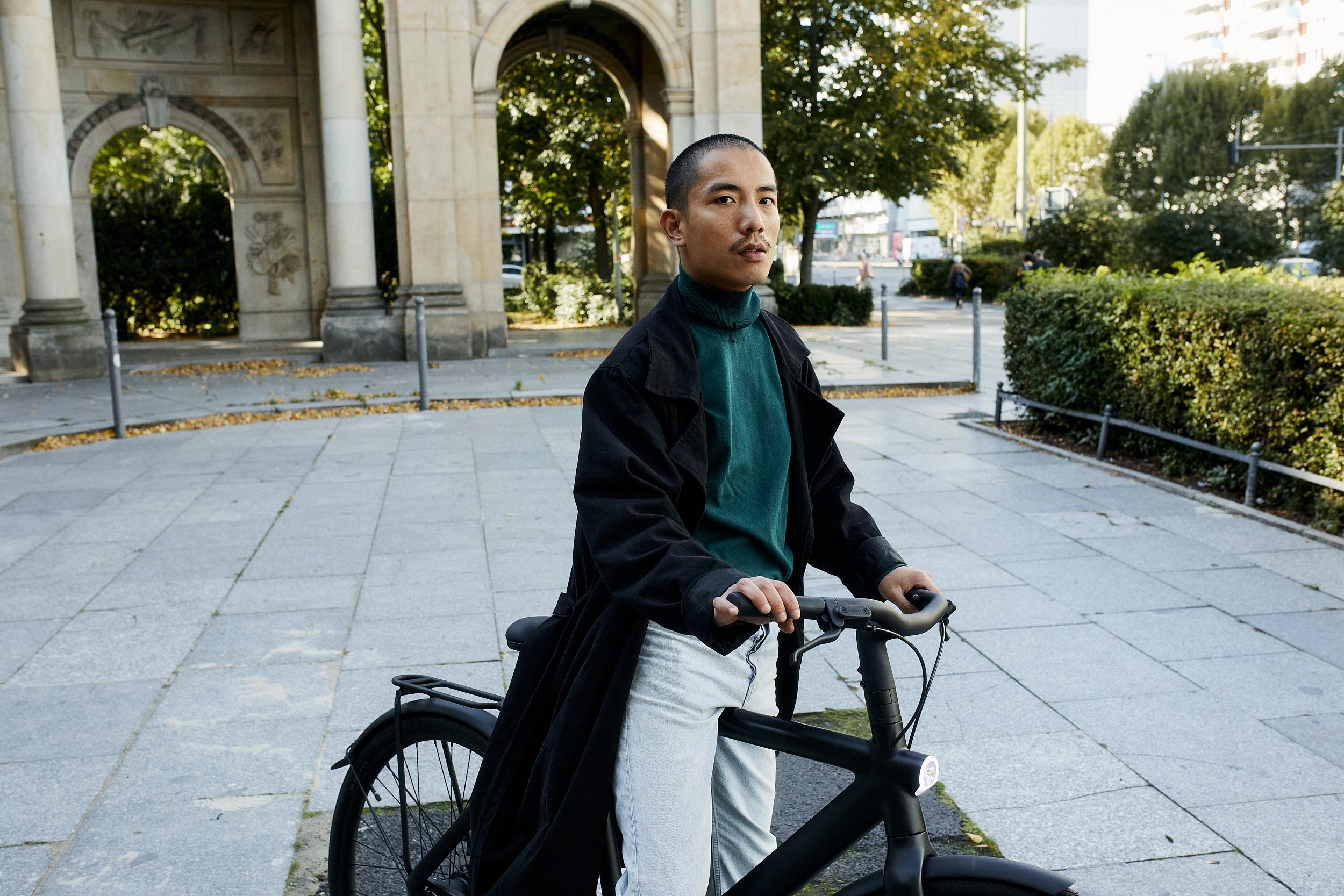 Bike_Louis_Dalphin_Look041319 2.jpg
