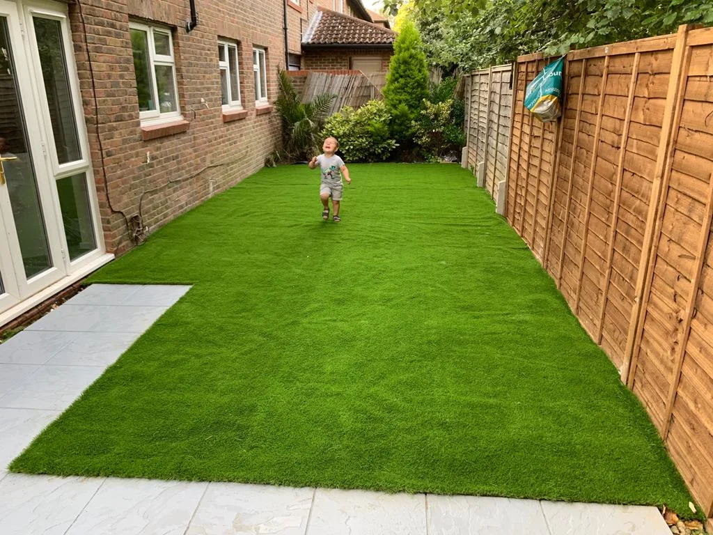 Patio Pergola Fencing Repair Artificial Grass In Bracknell