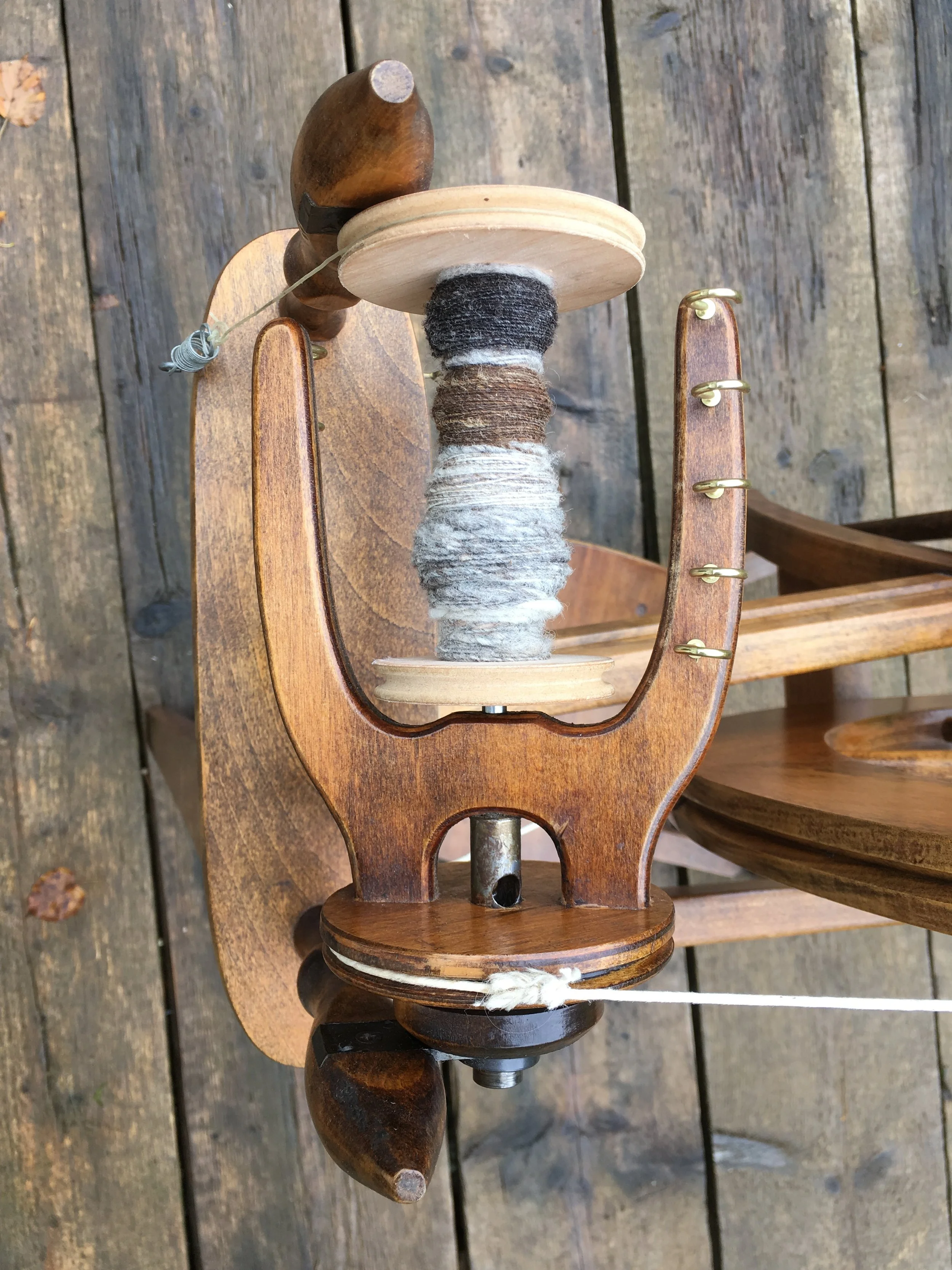  3x single plys on the bobbin 