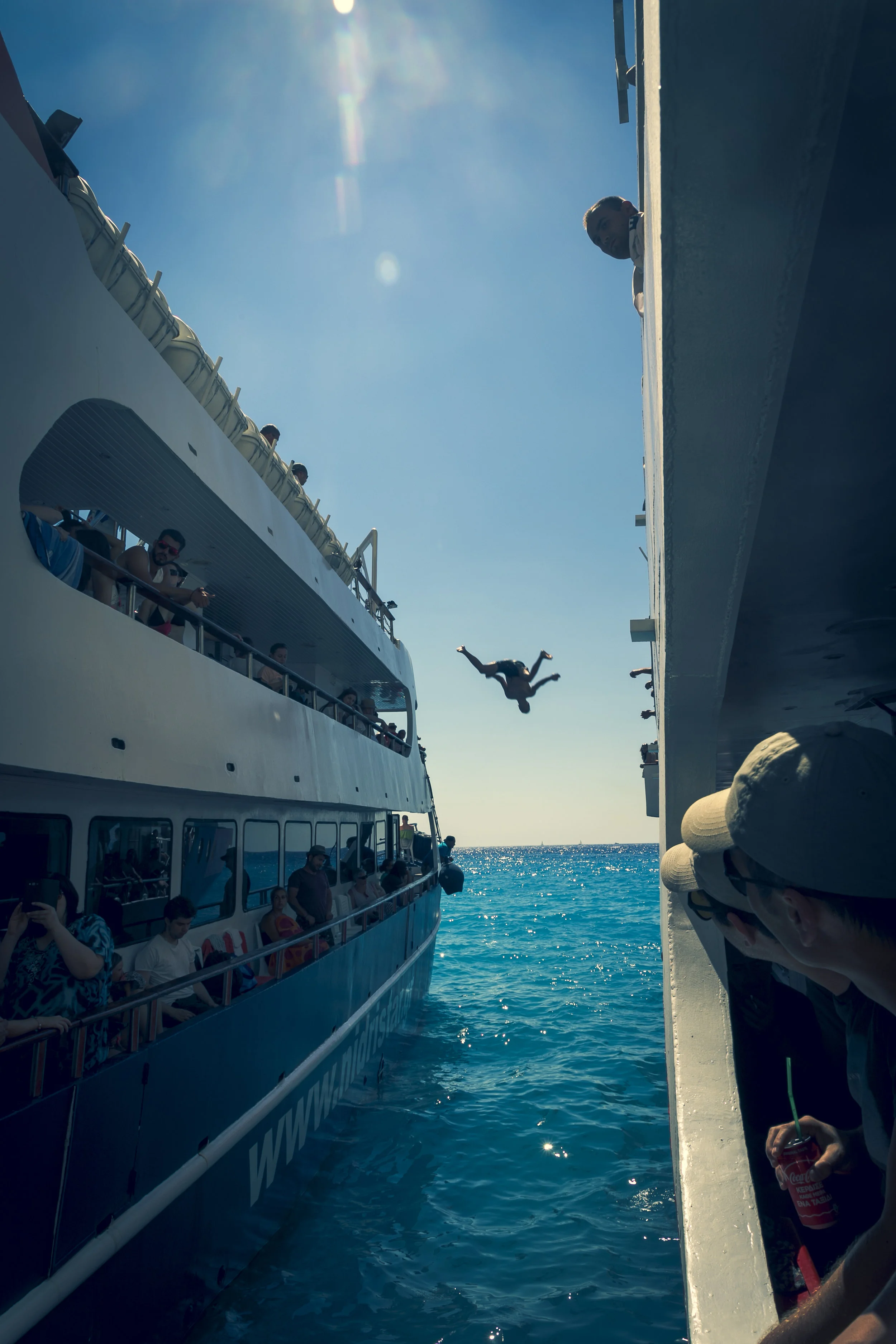 Lefkada_boatJump.jpg
