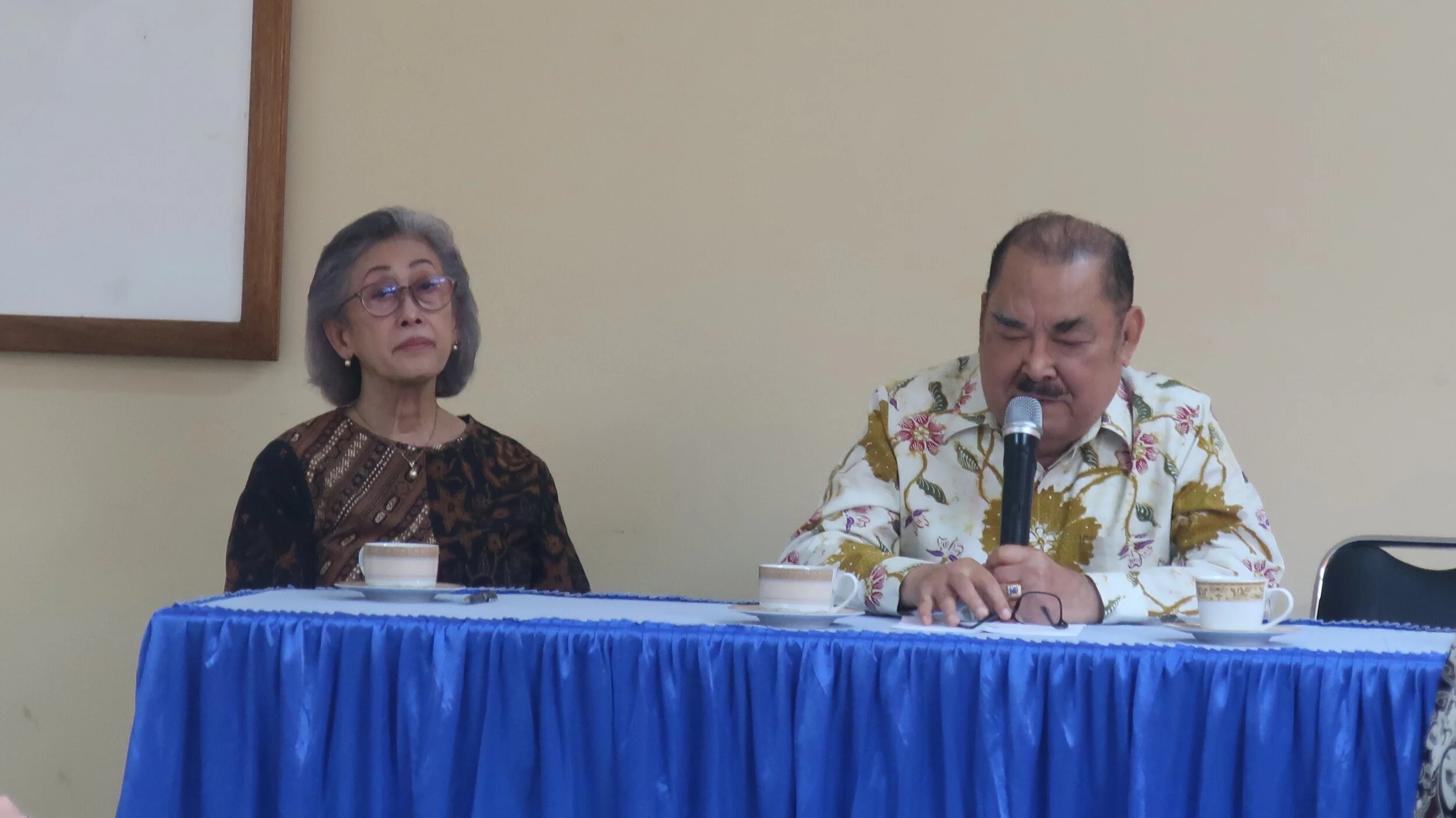 Dosen Bukan Saja Menggurui Mahasiswa