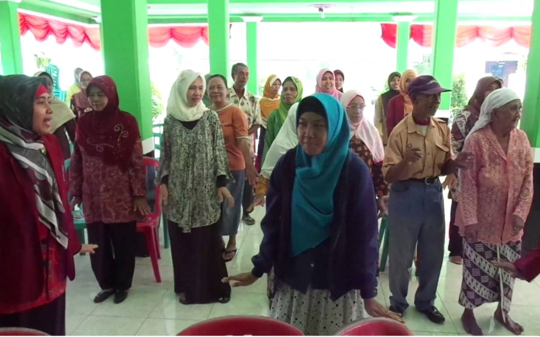     Posyandu Lansia di Desa Cipari, Kecamatan Cipari, Kabupaten Cilacap