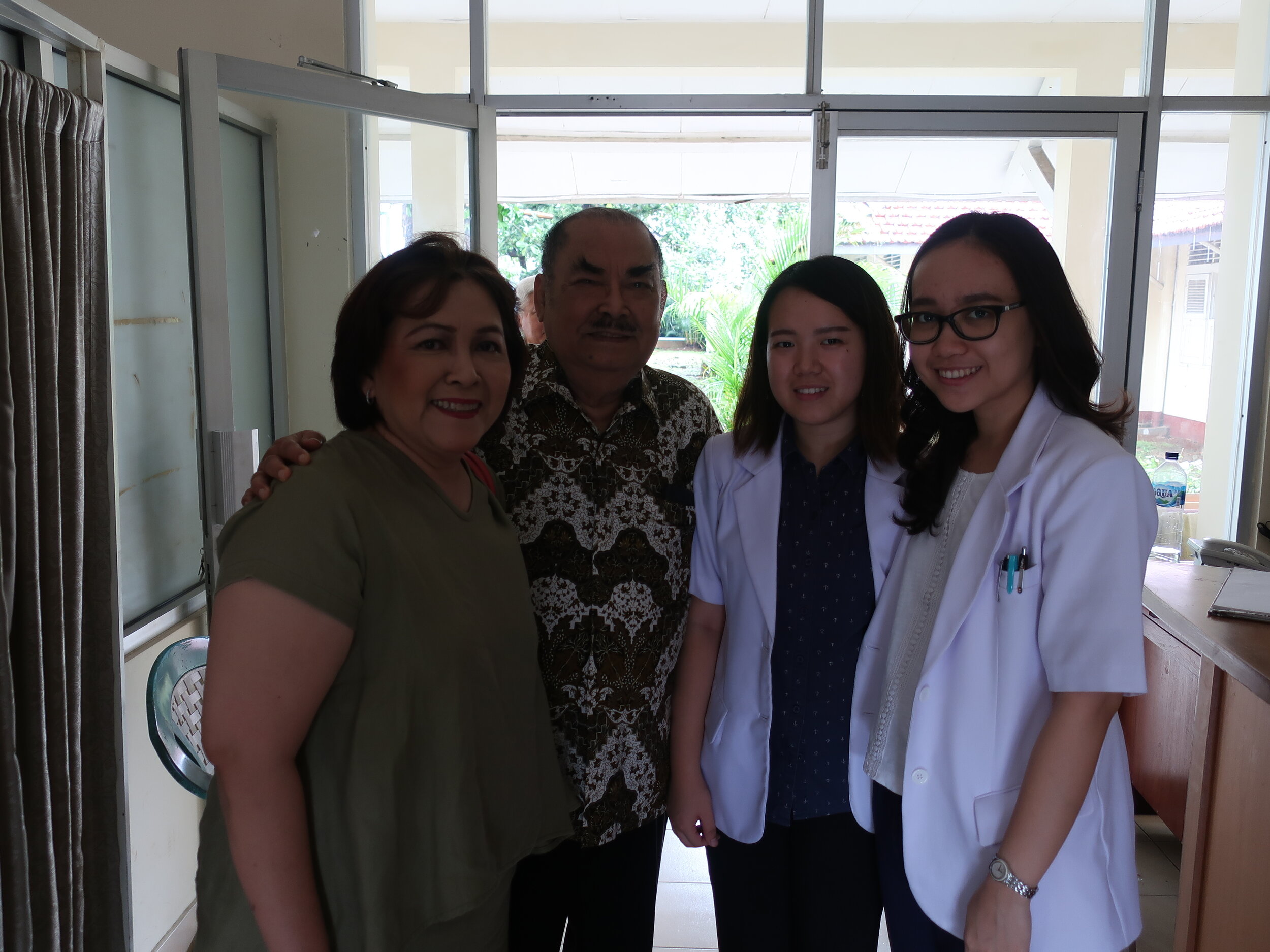 Ibu Retno menikmati Tahun Baru 1 Januari 2020 di Panti Wreda di Cibubur