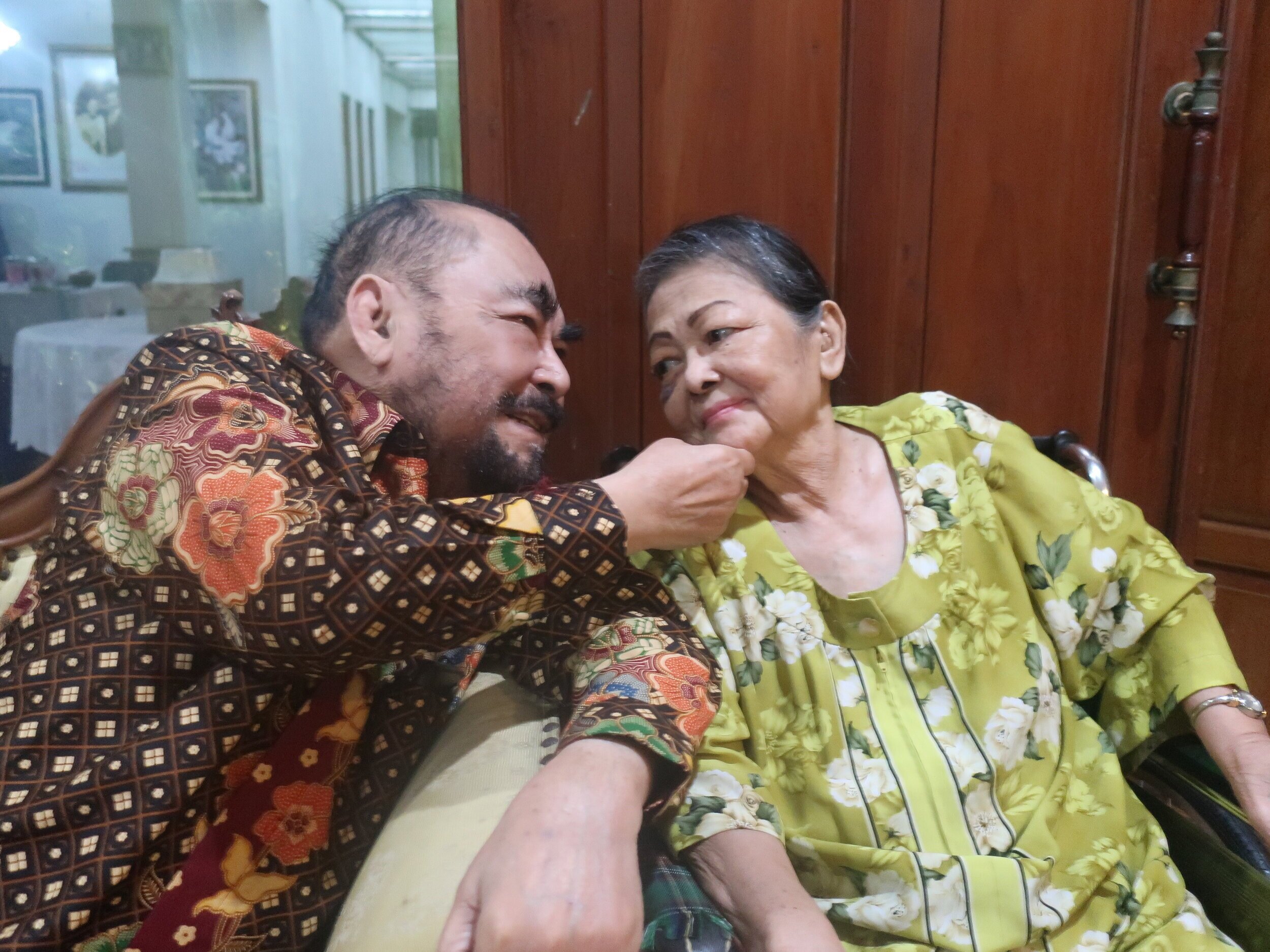 Hari Raya dan Silaturahmi Melalui Media Maya Keluarga Alimoeso