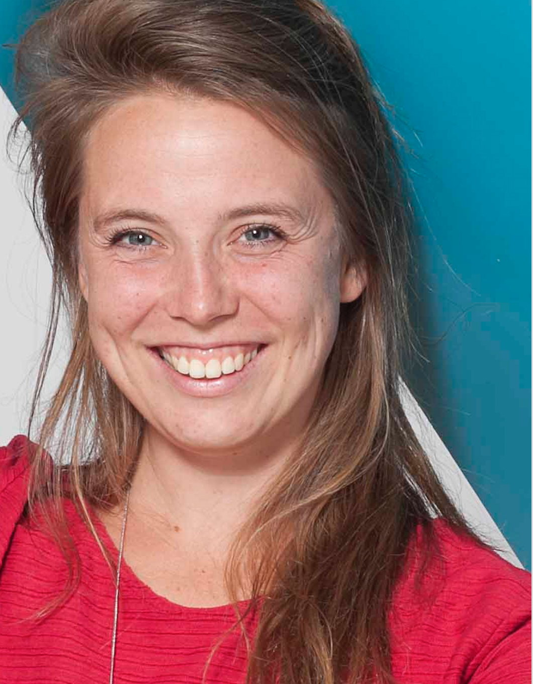 ESTHER VAN DUIN, PHD Neurowetenschapper, universitair docent, coach & trainer, yoga & mindfulness i.o. , bestuurslid nationale denktank
