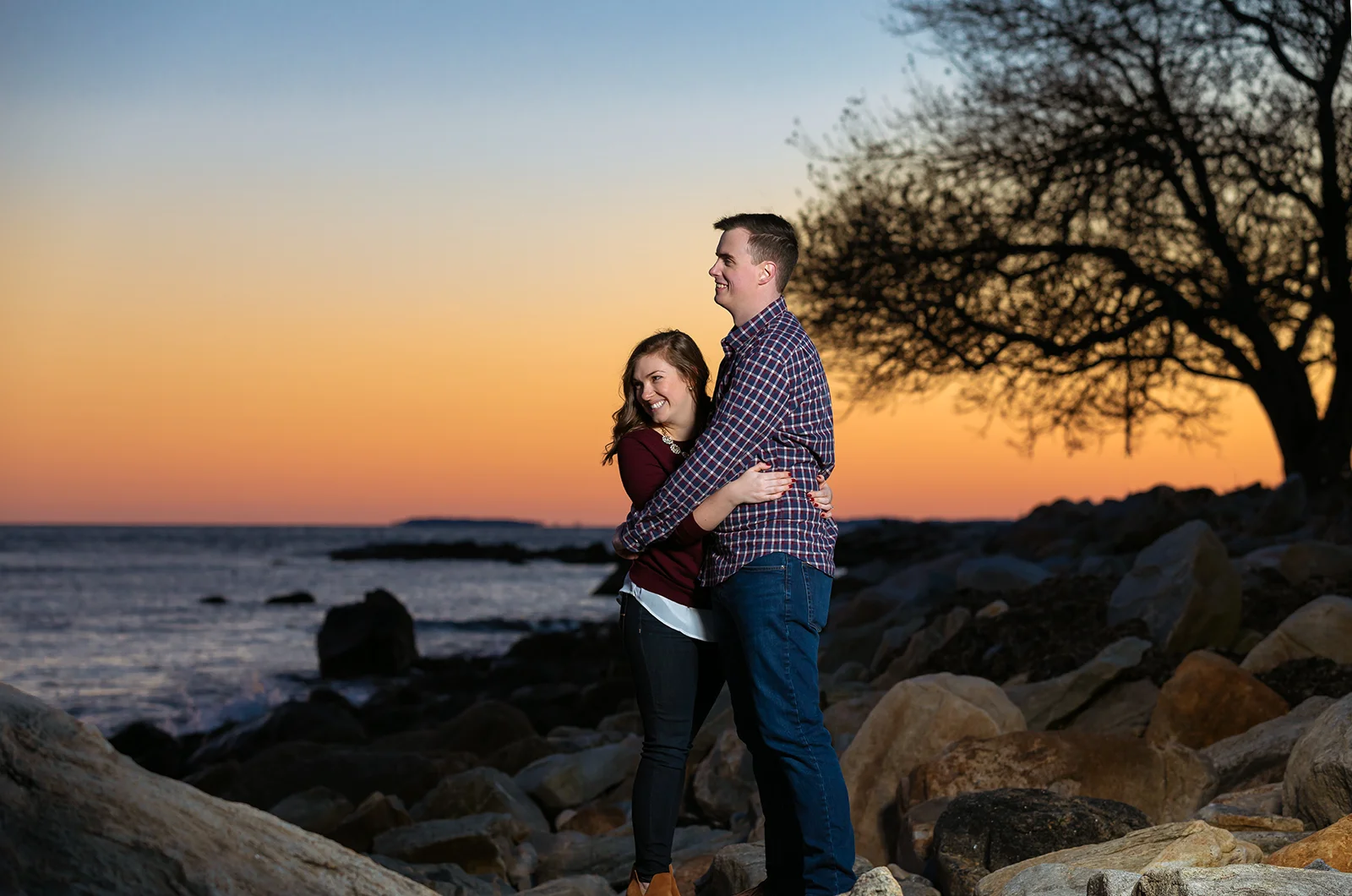 Dea_goci_conecticut_engagment_photographerharknessmemorialpark (16).jpg