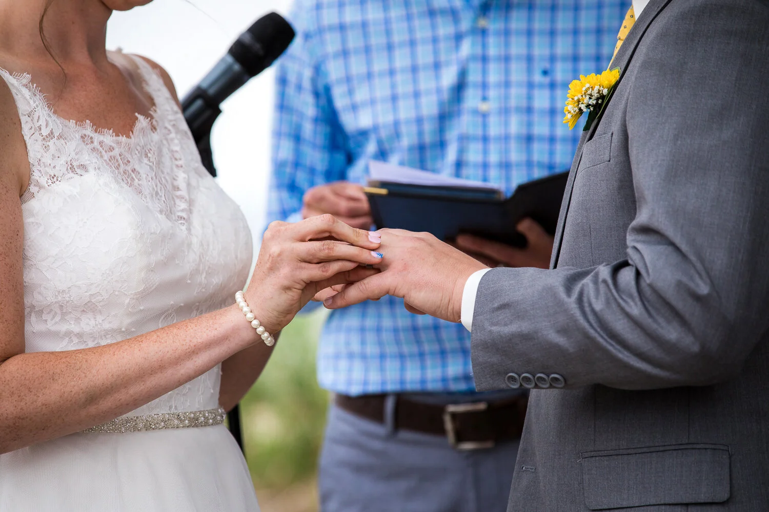deagociphotography_CT_Wedding_Photographer_OldLyme_BeachClub_21.jpg