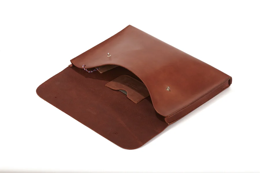 PLAYBAG_07_2017_11.jpg