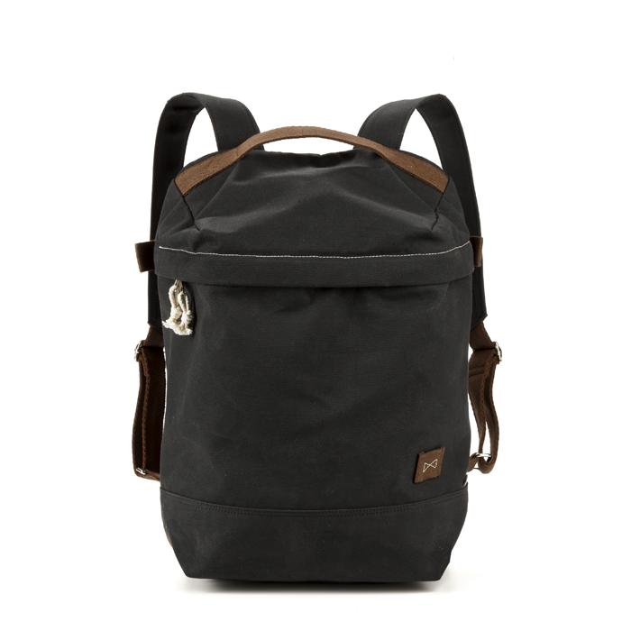 PLAYBAG_01.jpg
