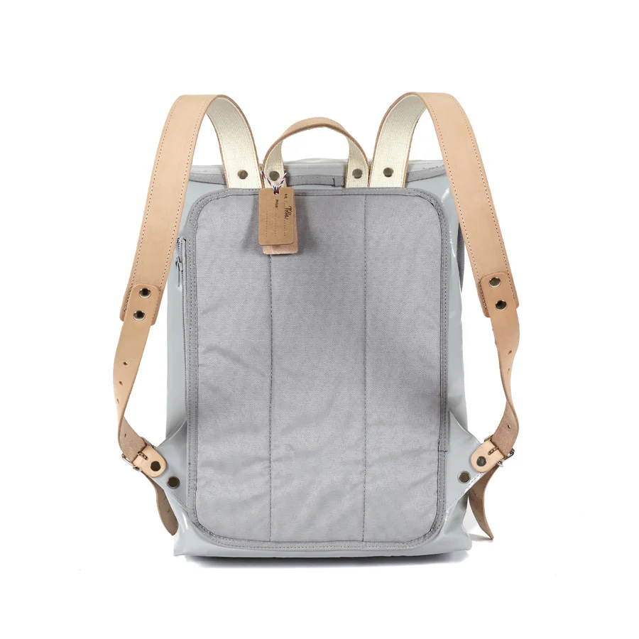 PLAYBAG_09_2018_024.jpg