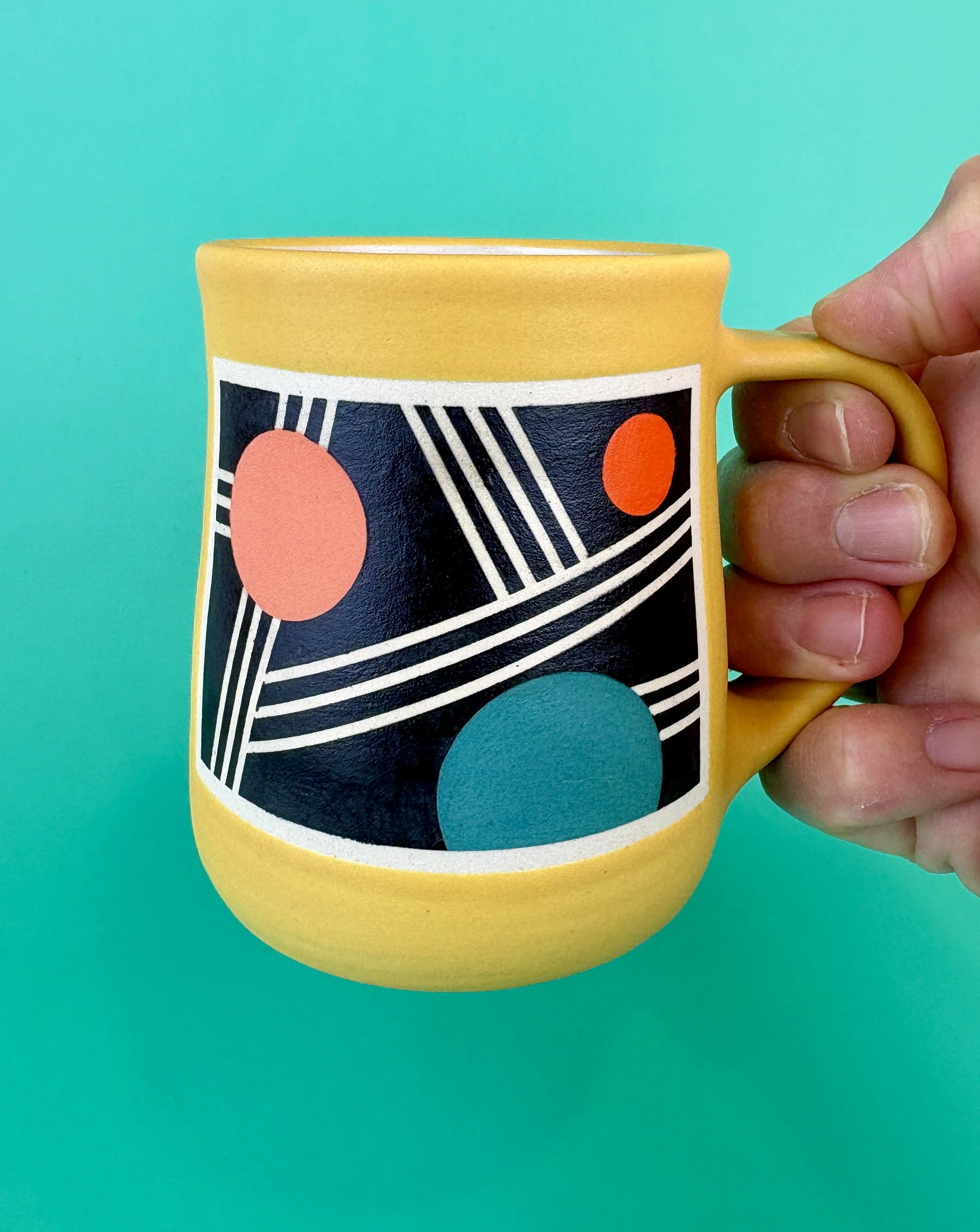 Floating Circles Mug in Yellow