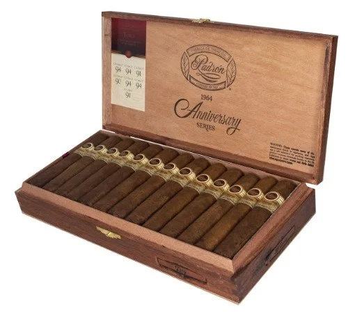 Padron 1964 Anniversary TAA Toro Natural