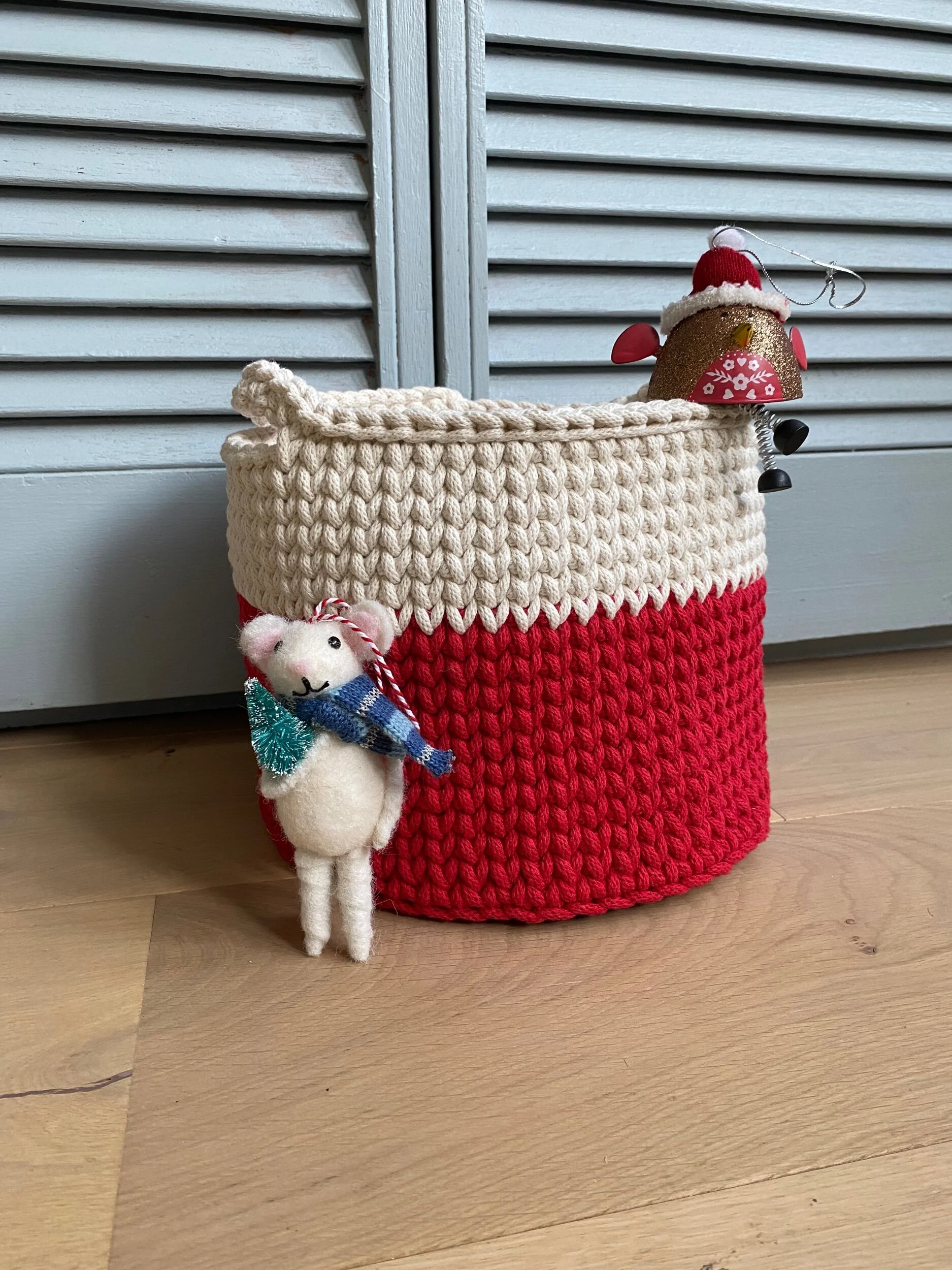 B740604B-7AB4-4C4B-9338-08E4D4A6F079