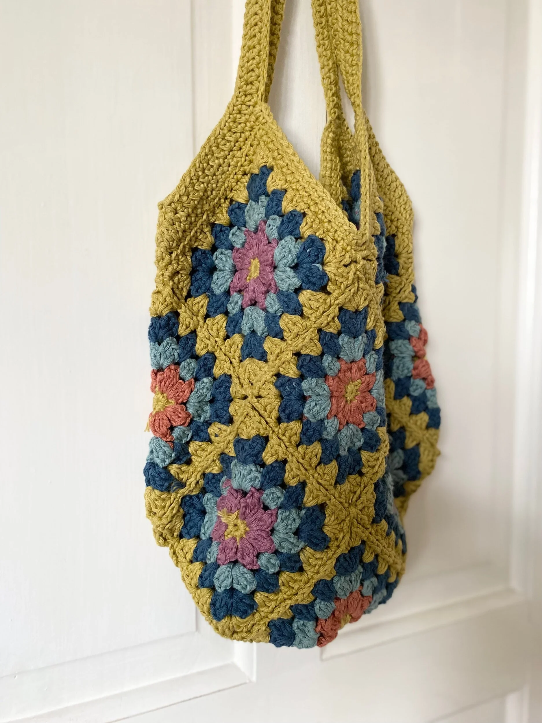 020EF40F-EA0D-440B-8BB2-4415055B8159