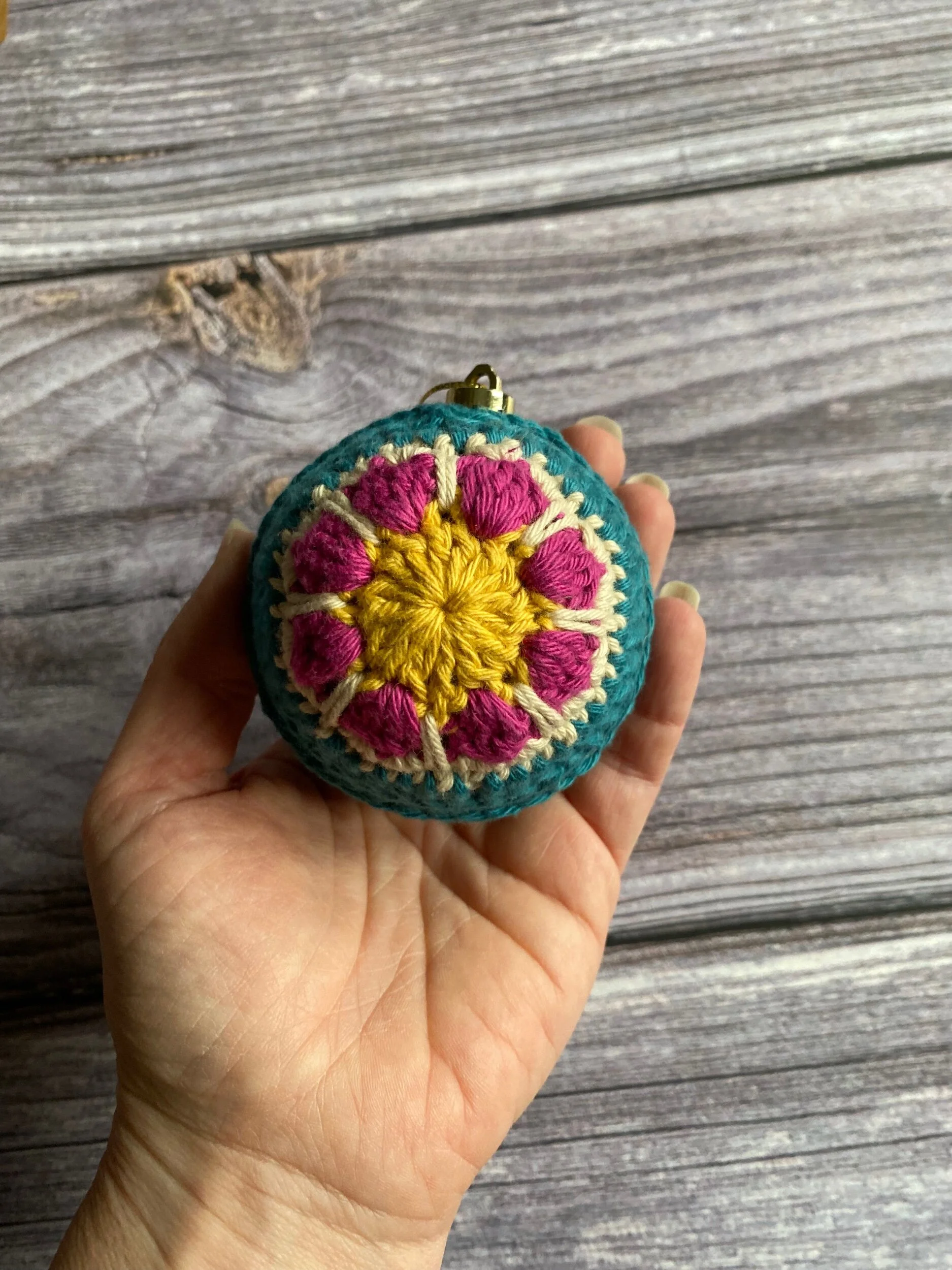 FAD653EE-1043-49BE-B6F4-91A017404D34