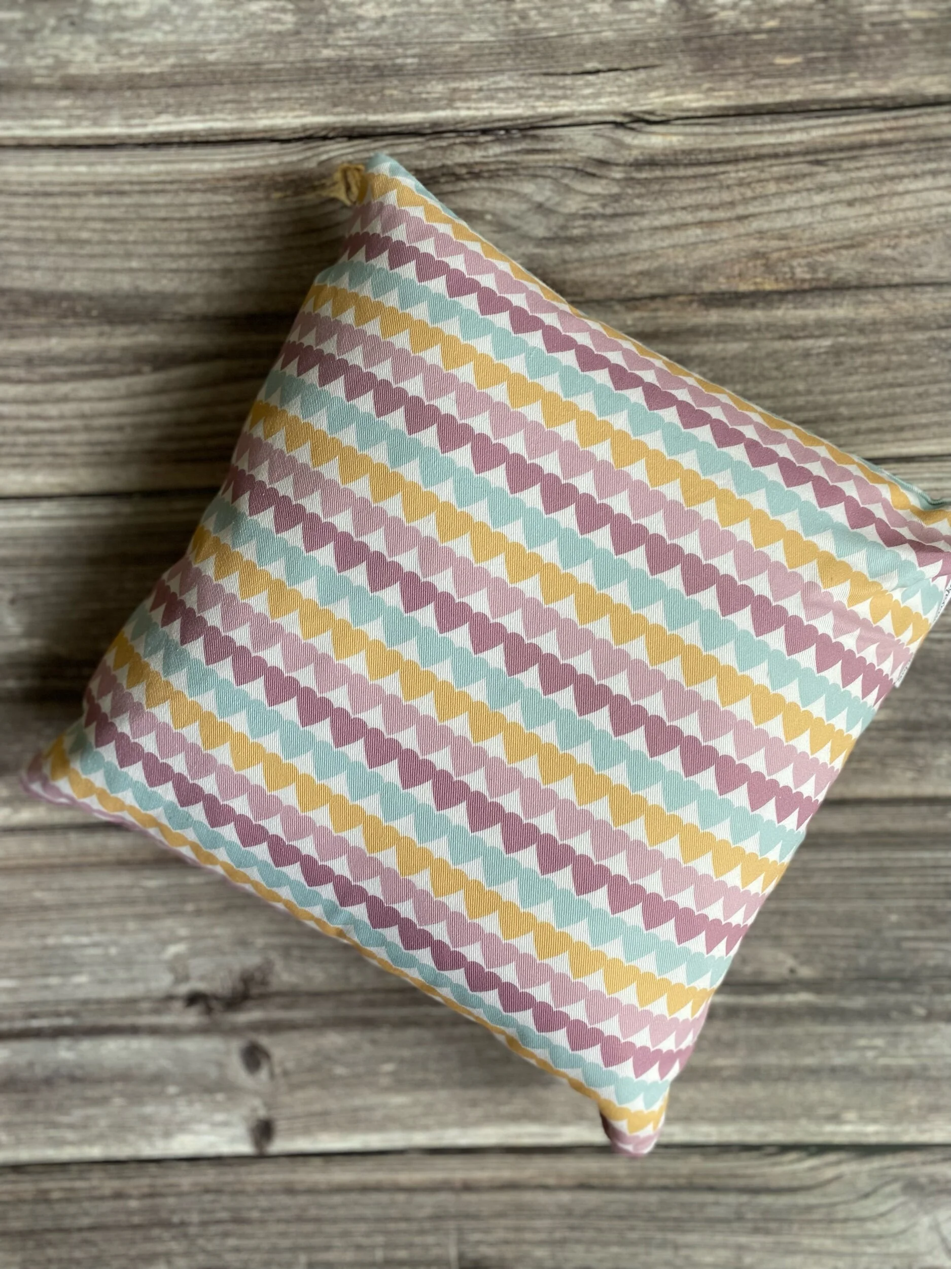 1ECF54E1-7ED6-4B9E-B3C3-2364F87B6739