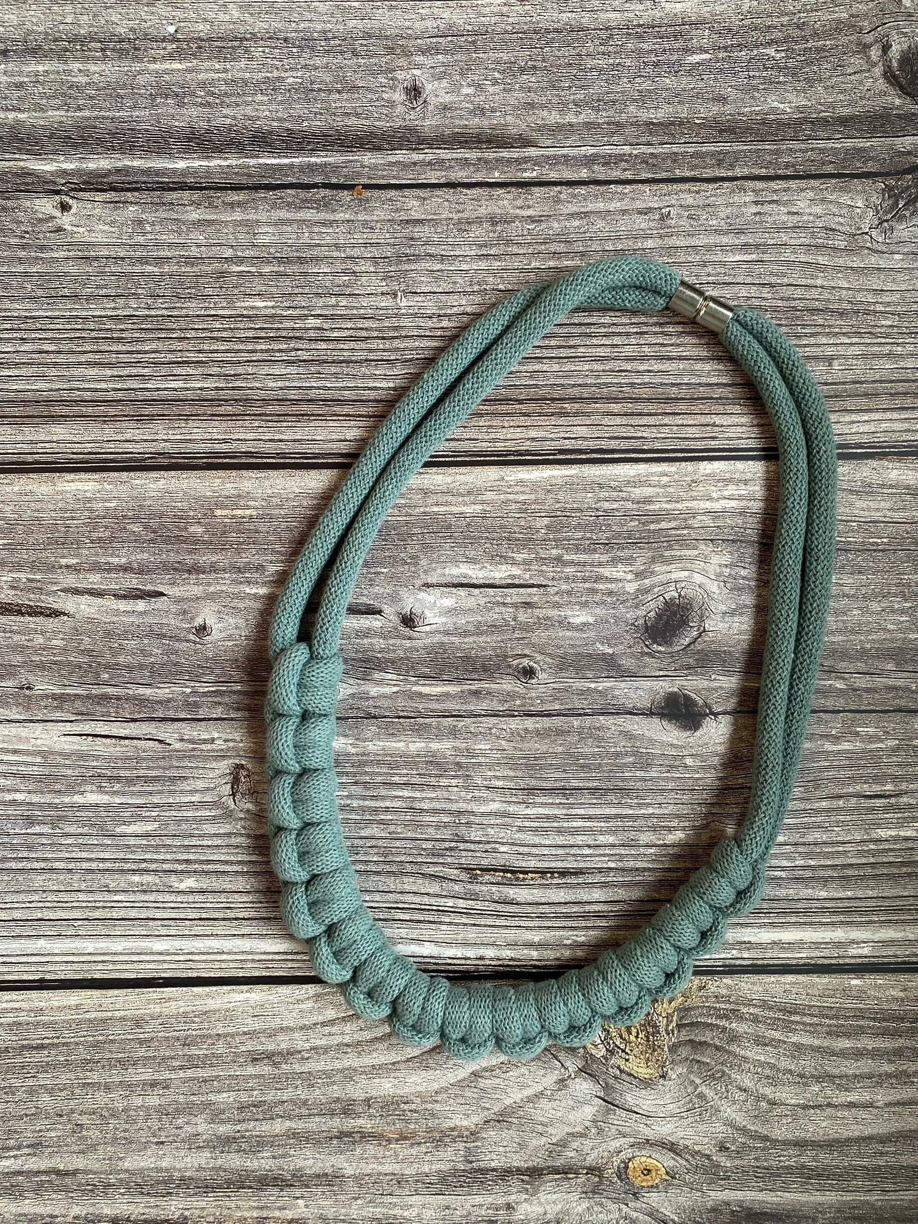 A5325FF8-9138-46E9-85EF-33540DFEE330