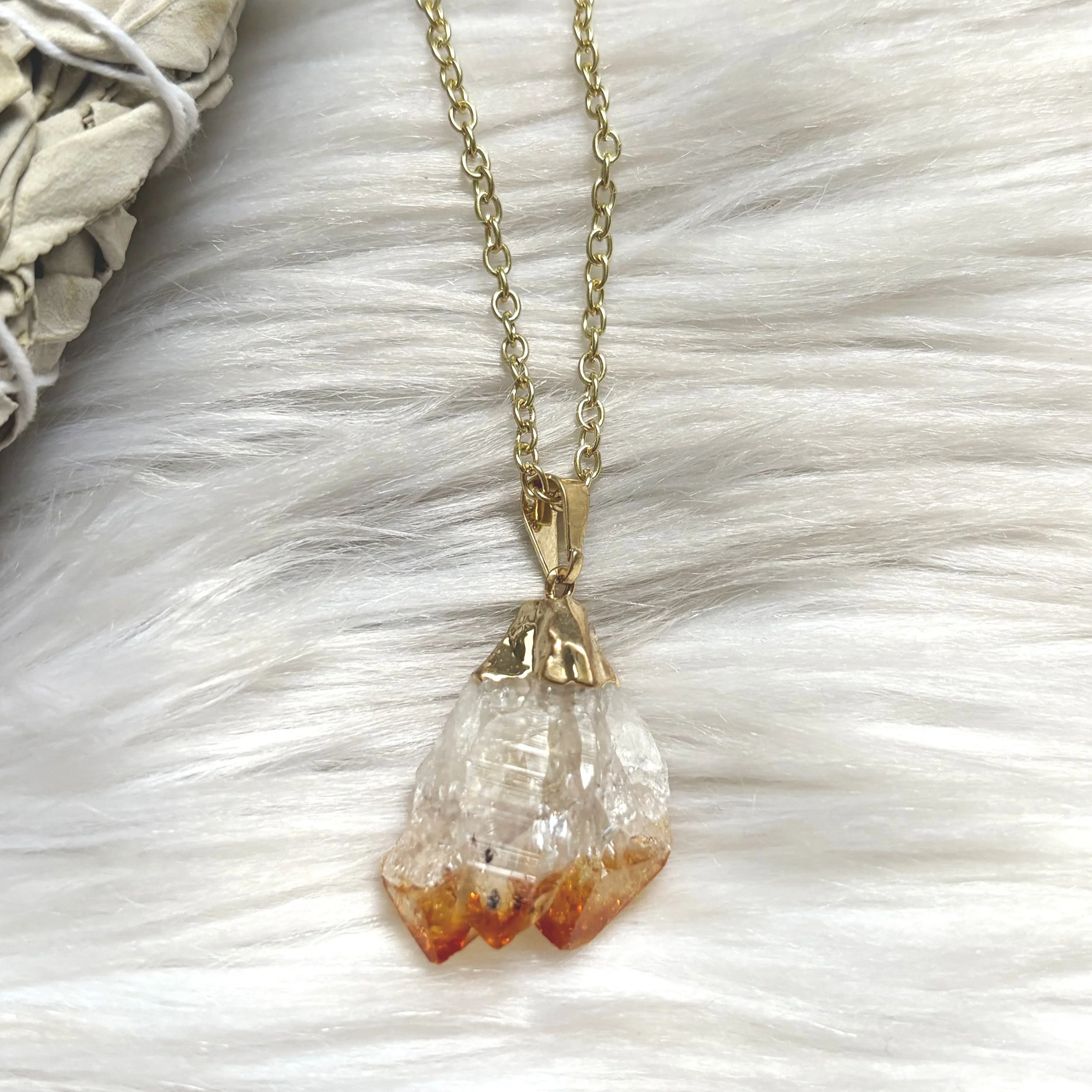 Raw Citrine Necklace Gold 2