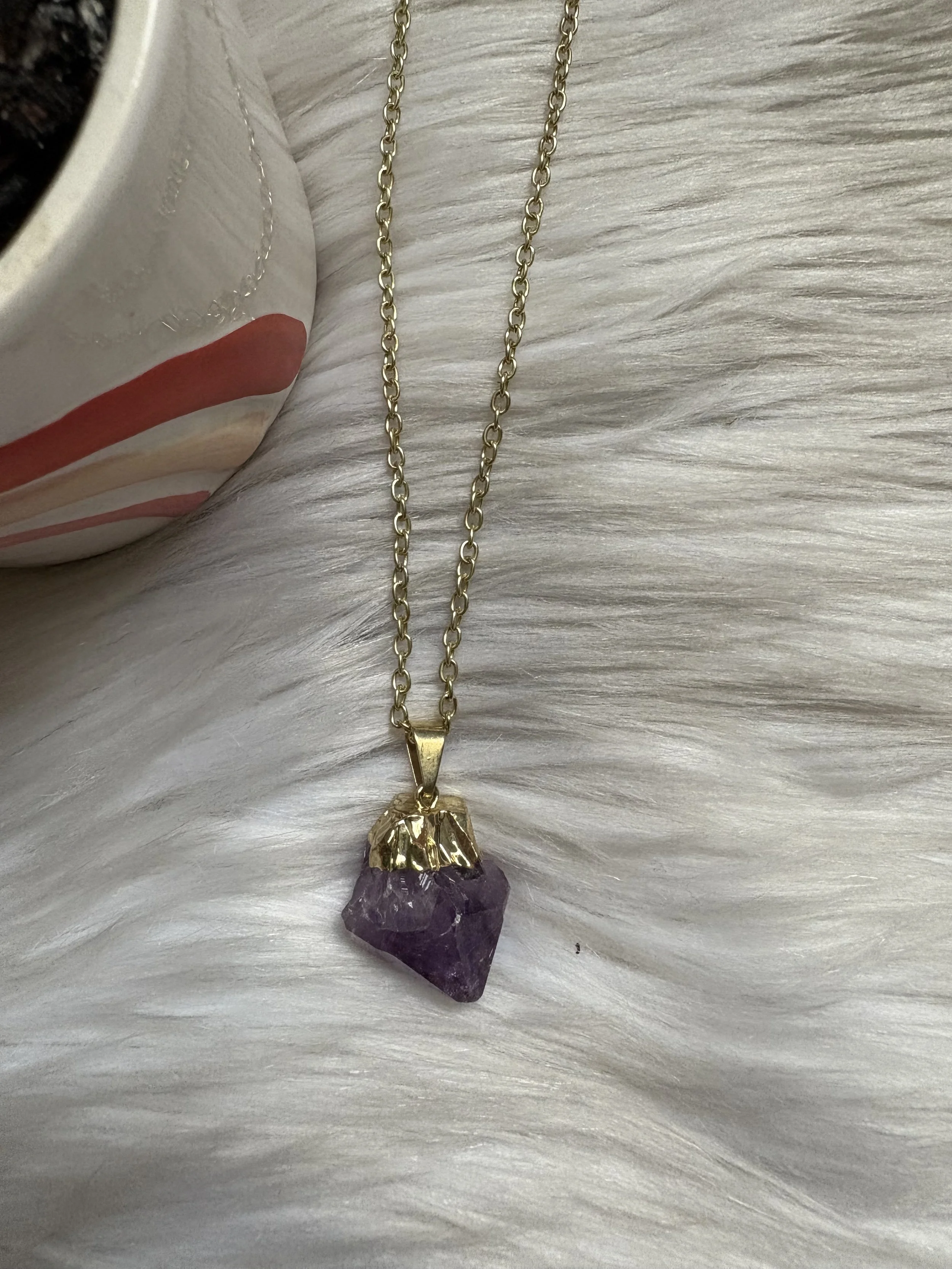 Raw Amethyst Necklace Gold 1