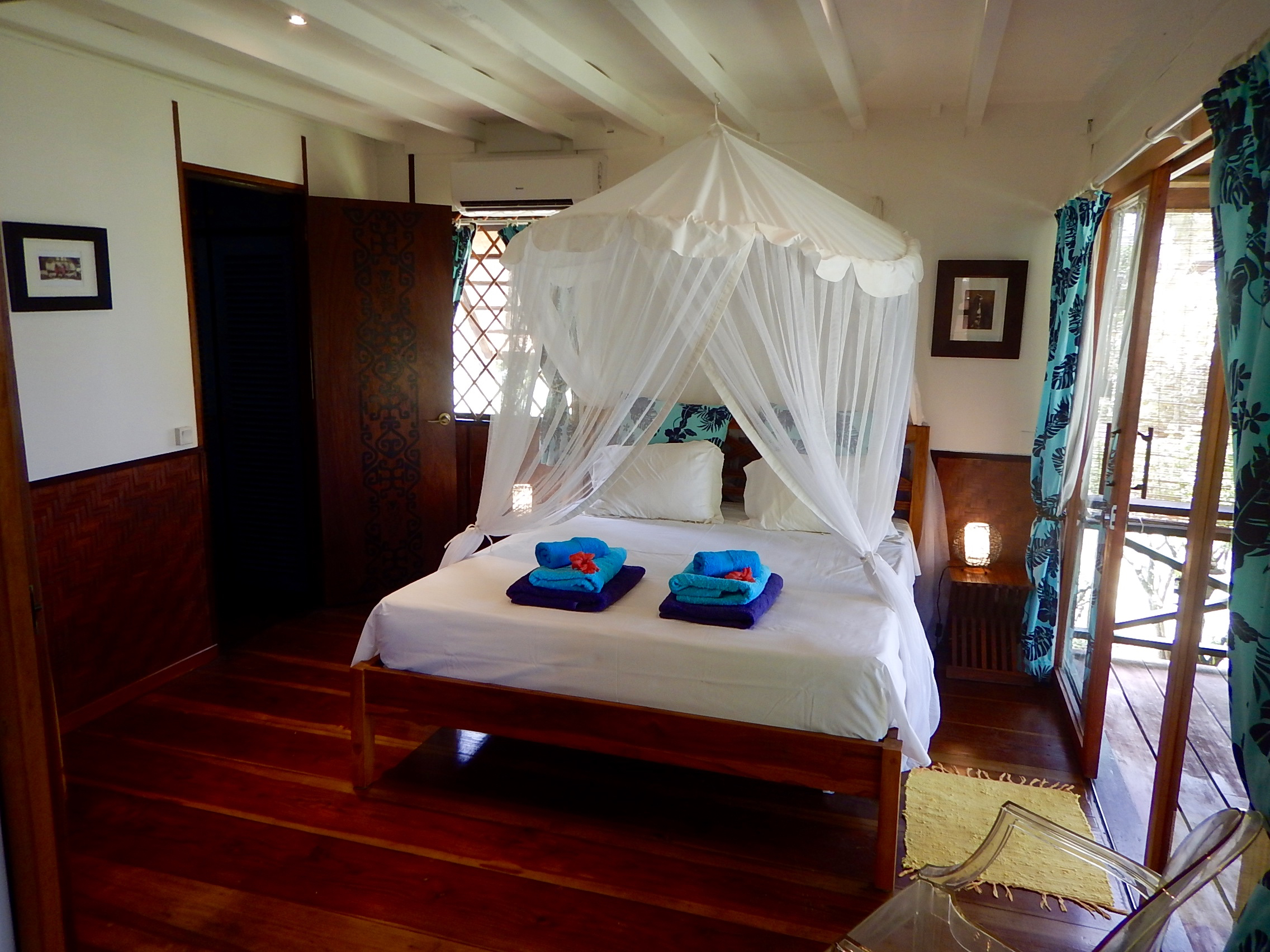 Mahana - chambre 1.jpg