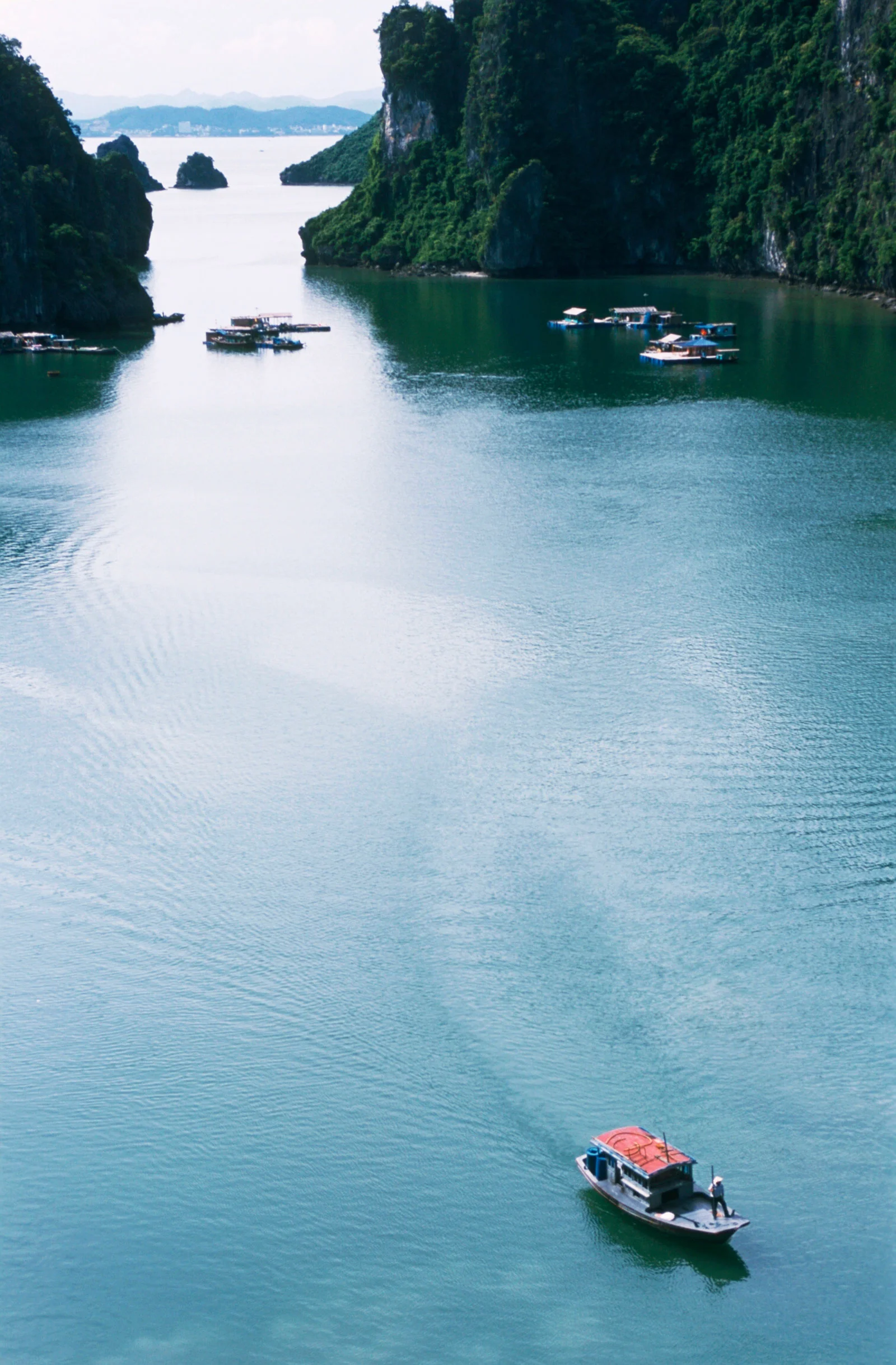 halongbay.jpg