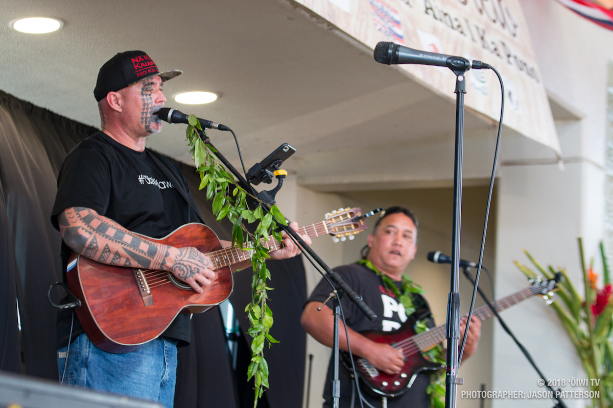Aha Aloha Olelo - Kalehua Krug, Bula Kailiwai