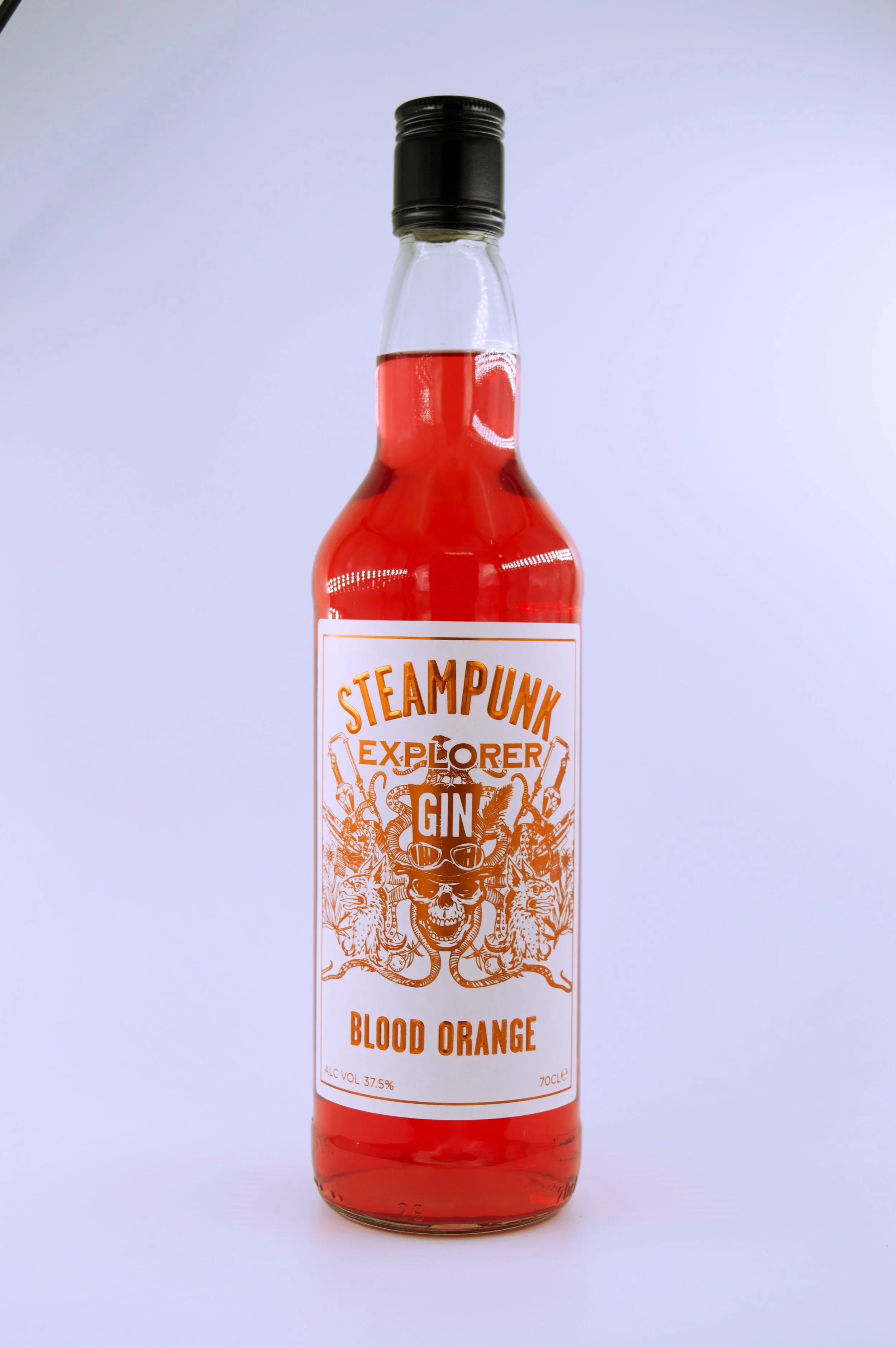 a lovely gin with the refreshing citrus taste of blood orange