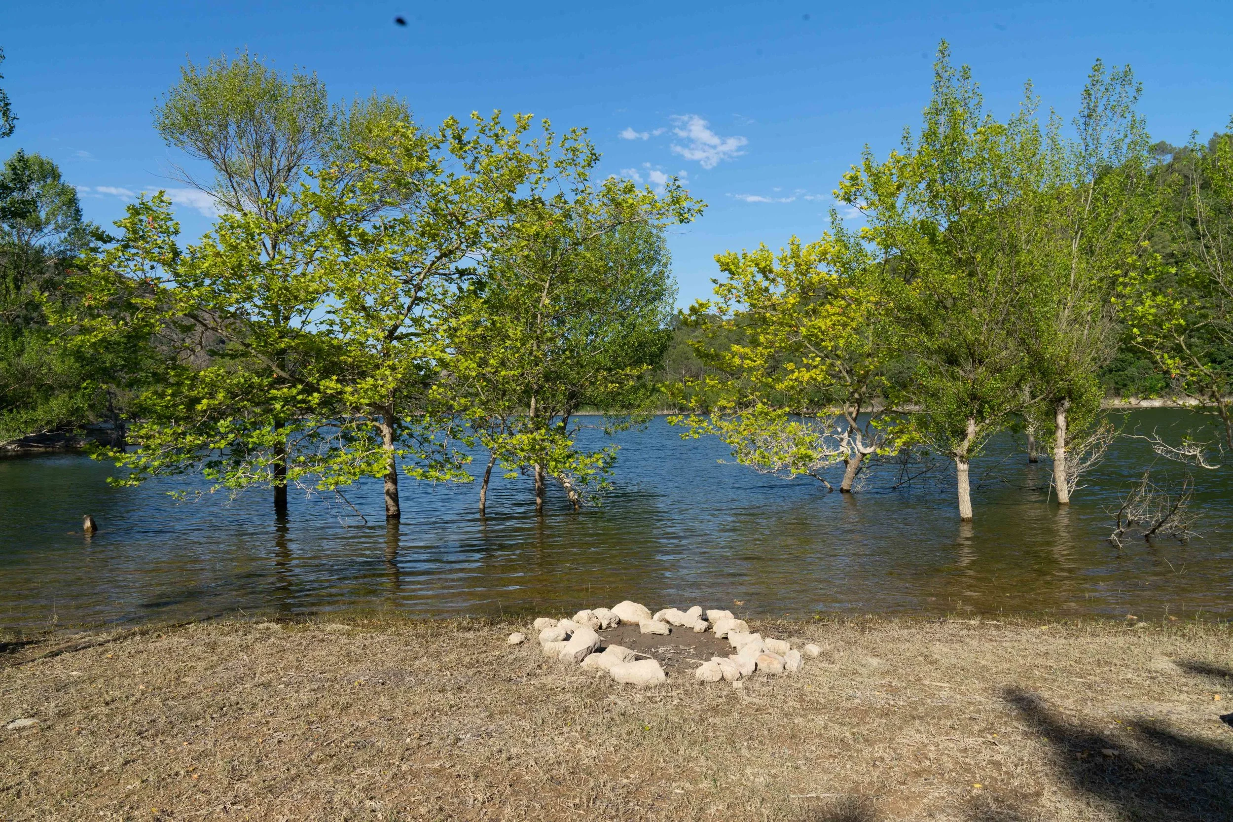LAke-2.jpg