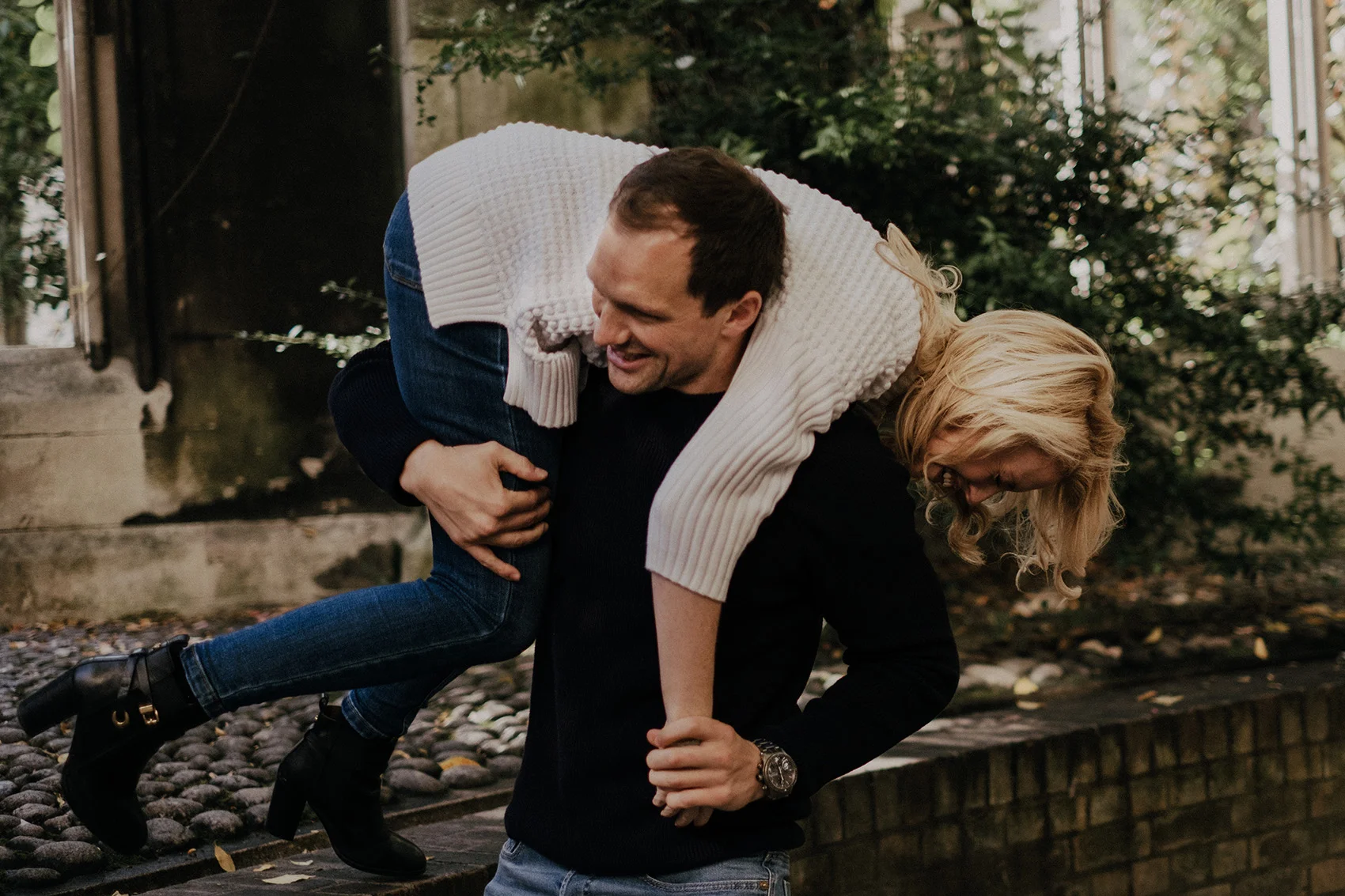 Anna-Vesty-London-engagement-photographer-14.jpg