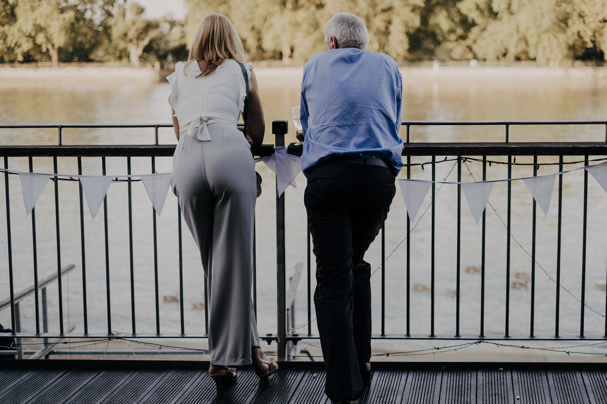 Thames-rowing-club-wedding-photography-20.jpg