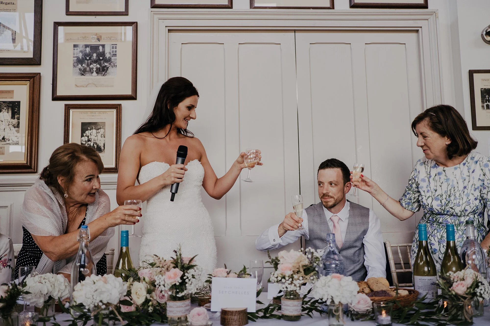 Thames-rowing-club-wedding-photography-25.jpg
